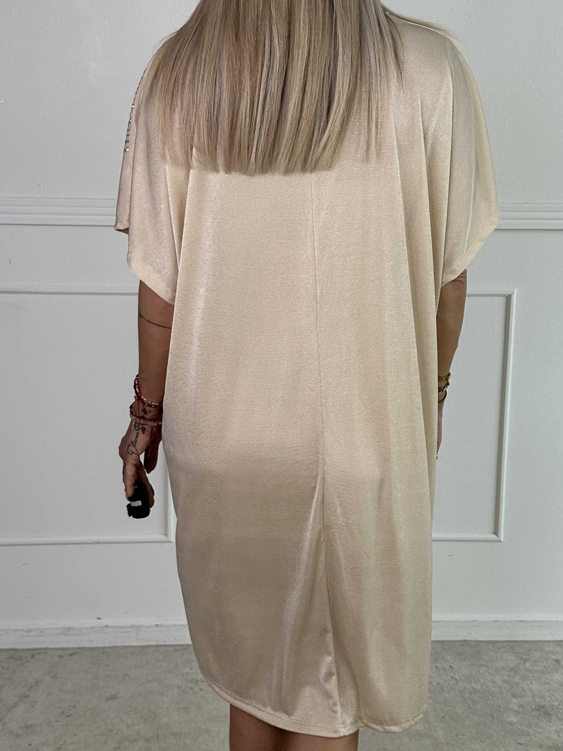 Phoebe - Viskos tunikaklänning i lös passform med strass.