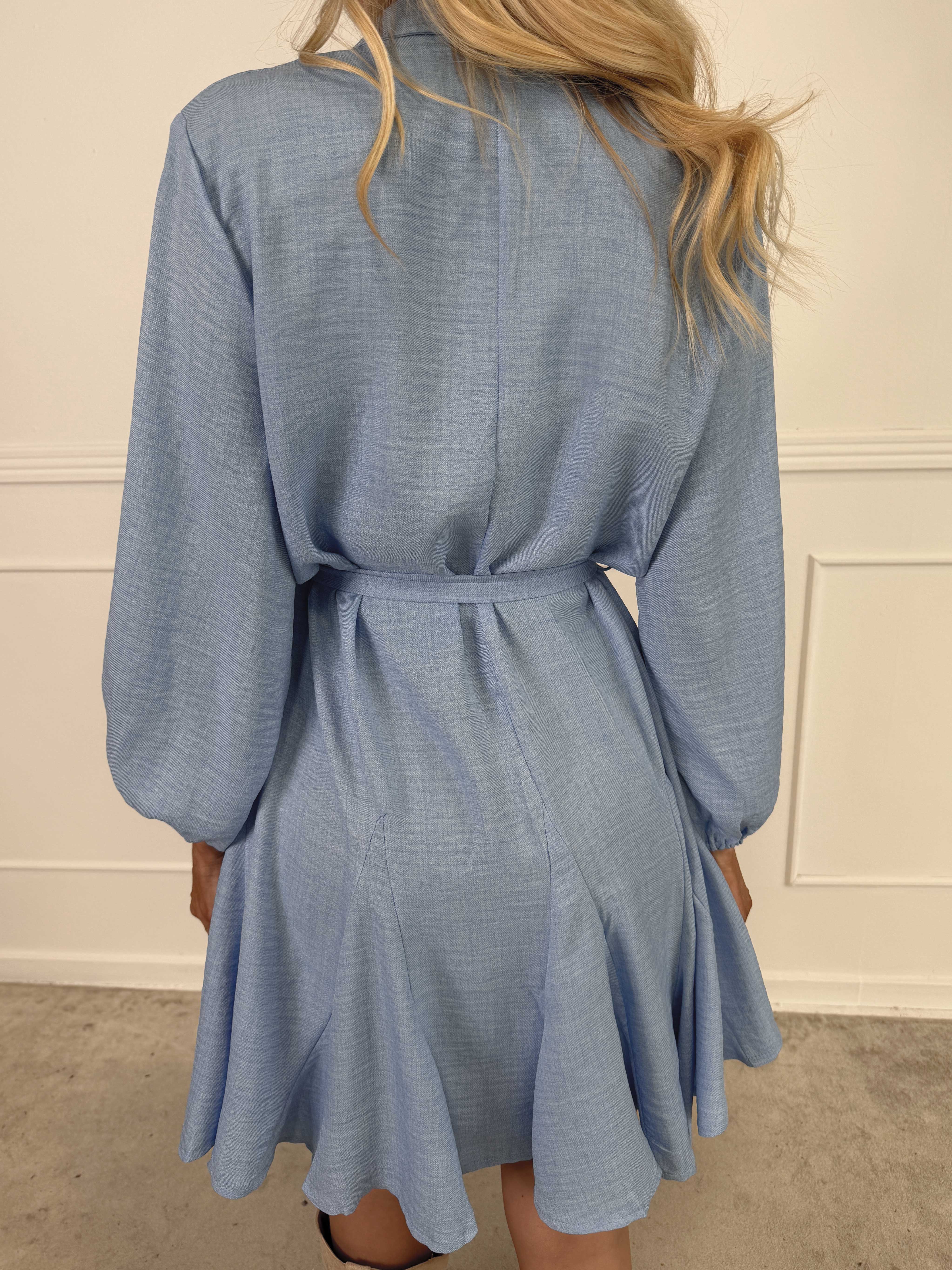 Pil - Söt skjortklänning med volangkant