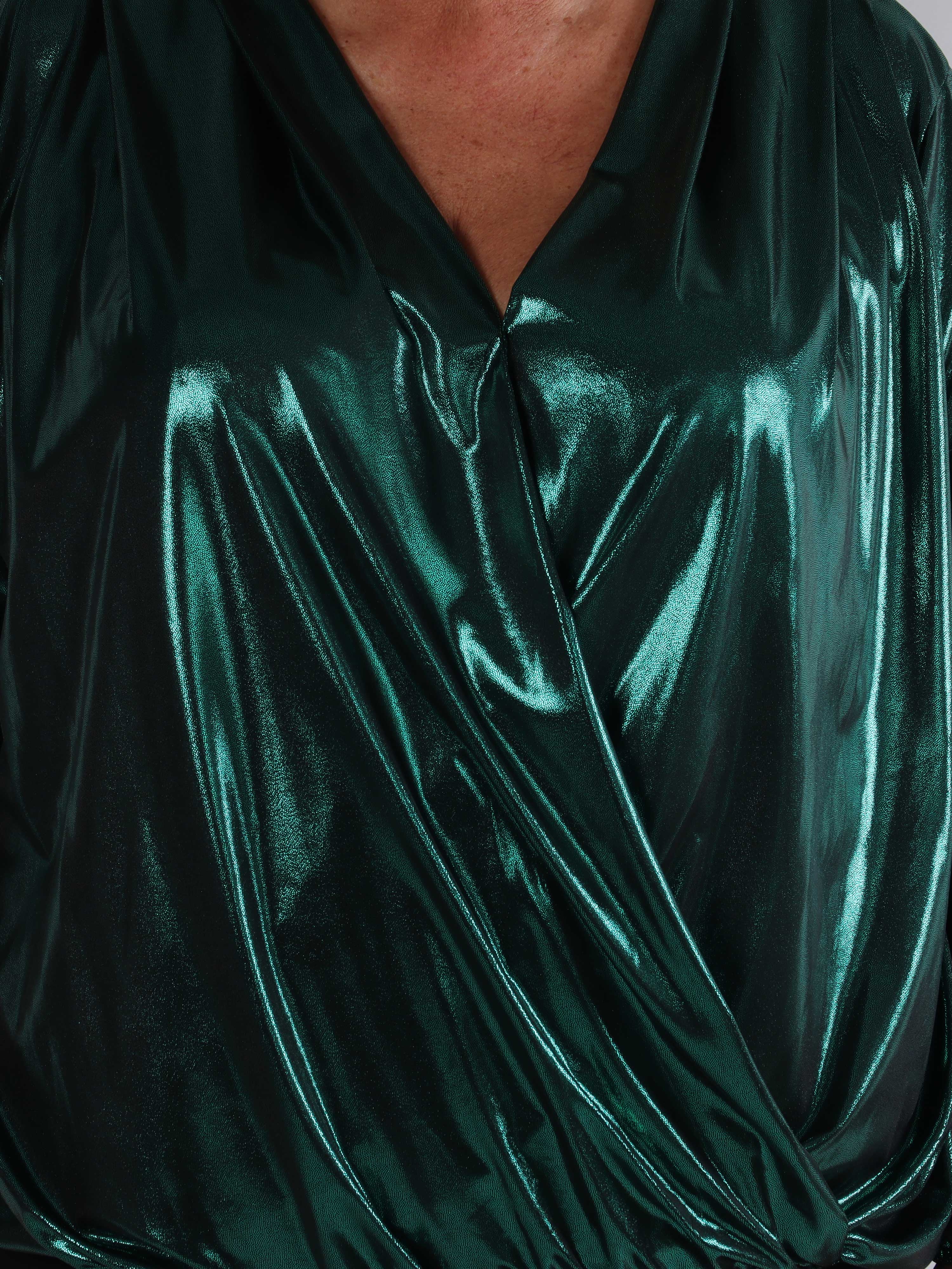 Rakel Shiny - Langærmet plus size bluse i skinnende stof
