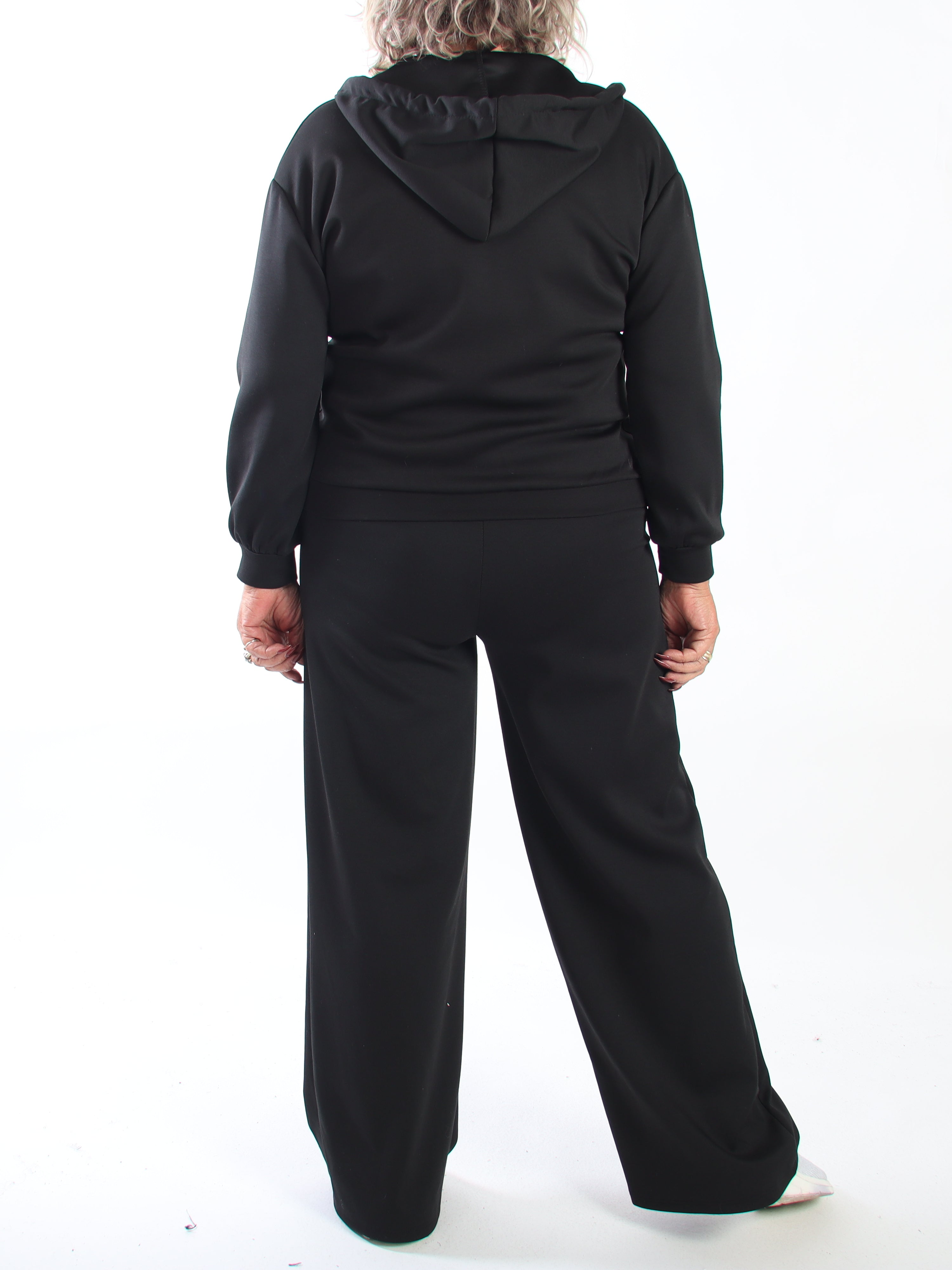 Raven - Enfärgat mjukisset i plus size med fina militärinspirerade detaljer på tröjan