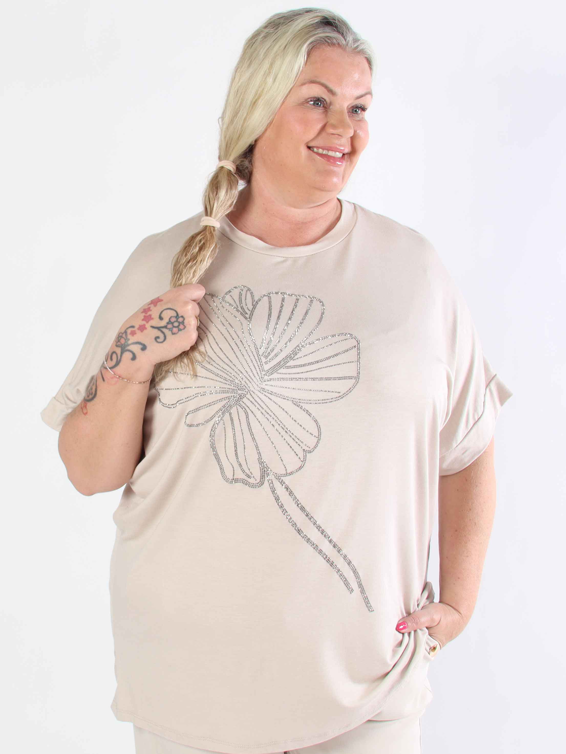 Reece - Mjuk plus size t-shirt i viskos med similisten