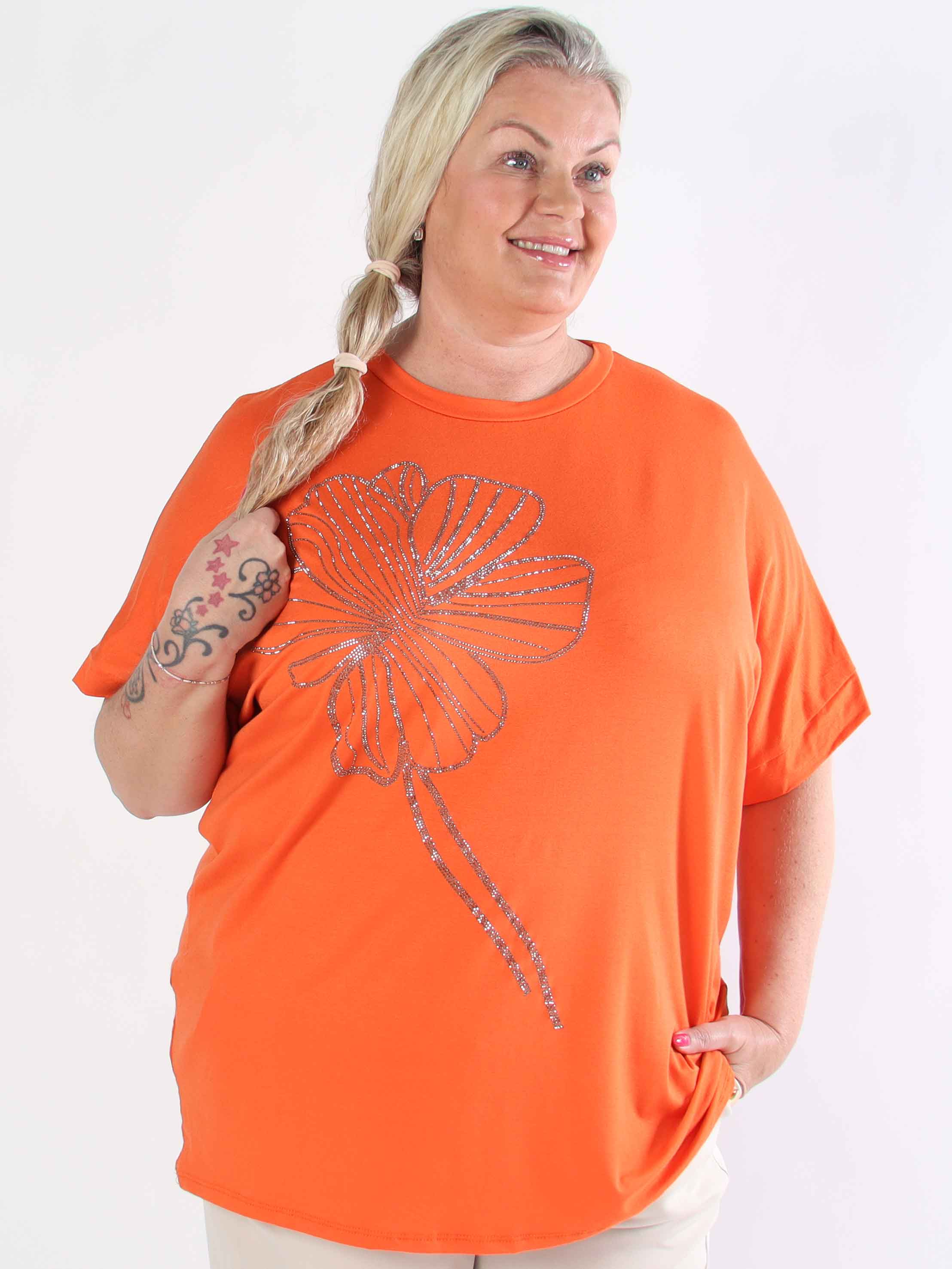 Reece - Mjuk plus size t-shirt i viskos med similisten