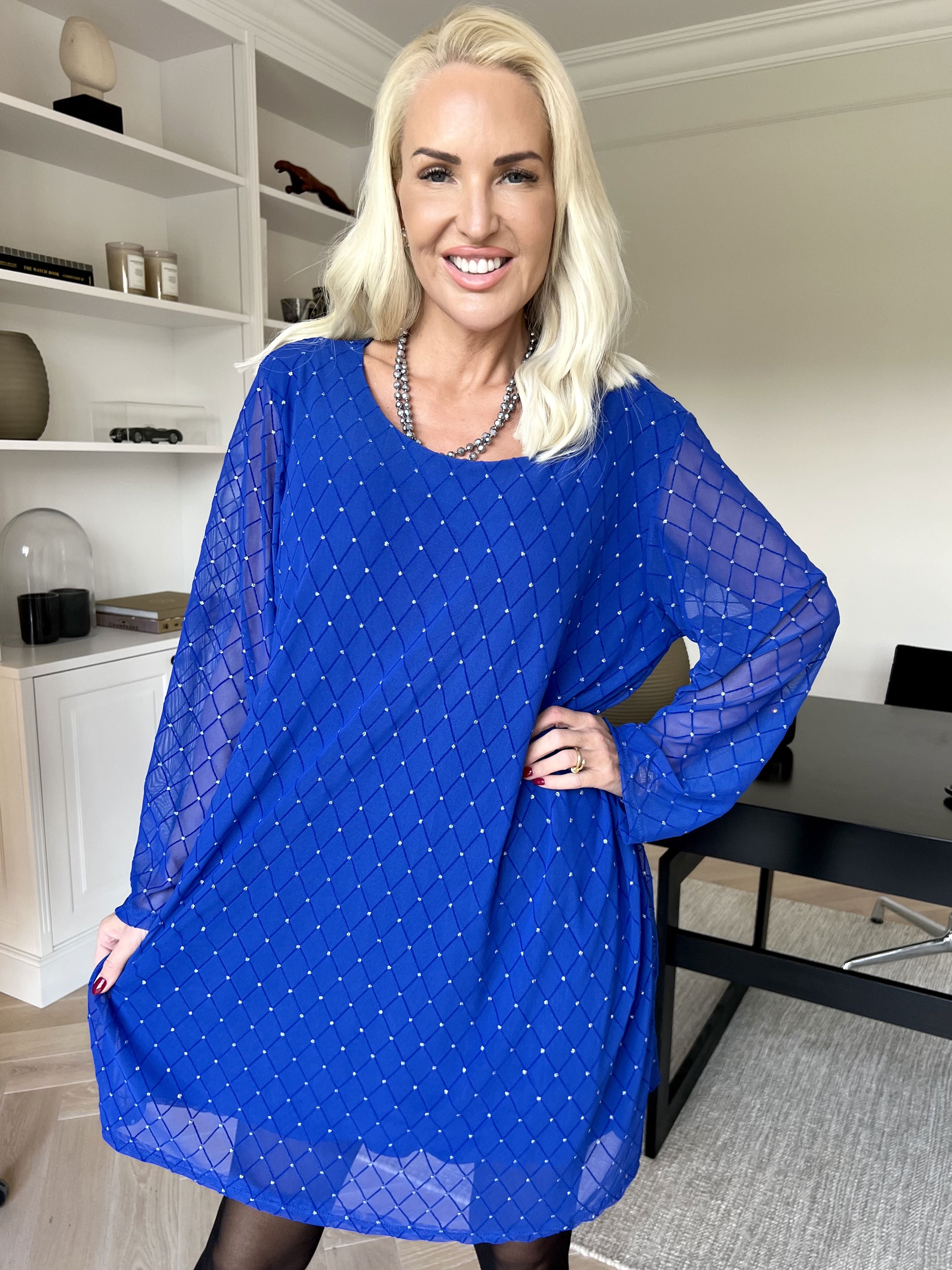 Ritte - Långärmad meshklänning med glitterdetaljer