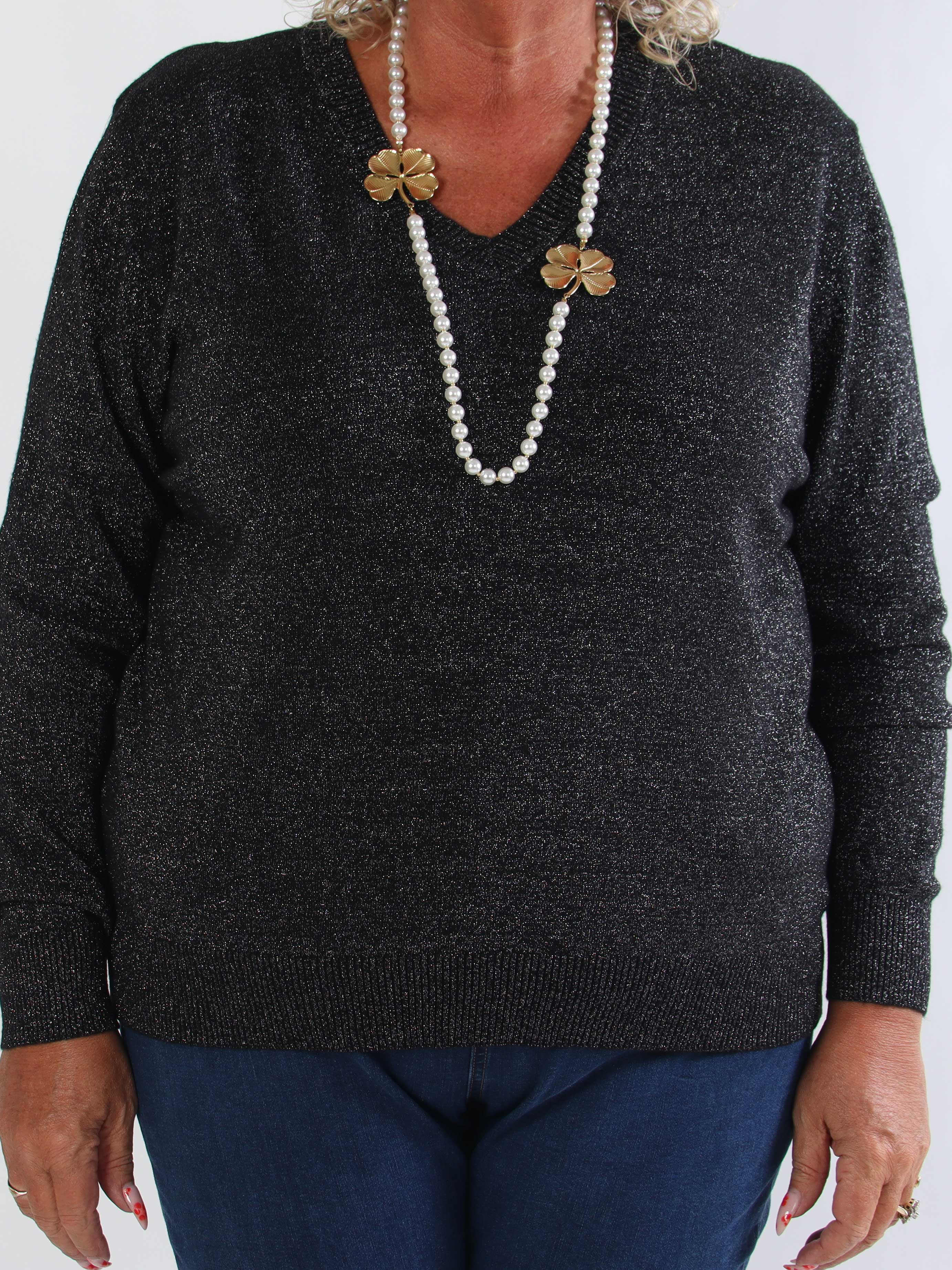 Ronja - Feminin strikbluse med fine glittertråde og en elegant V-udskæring
