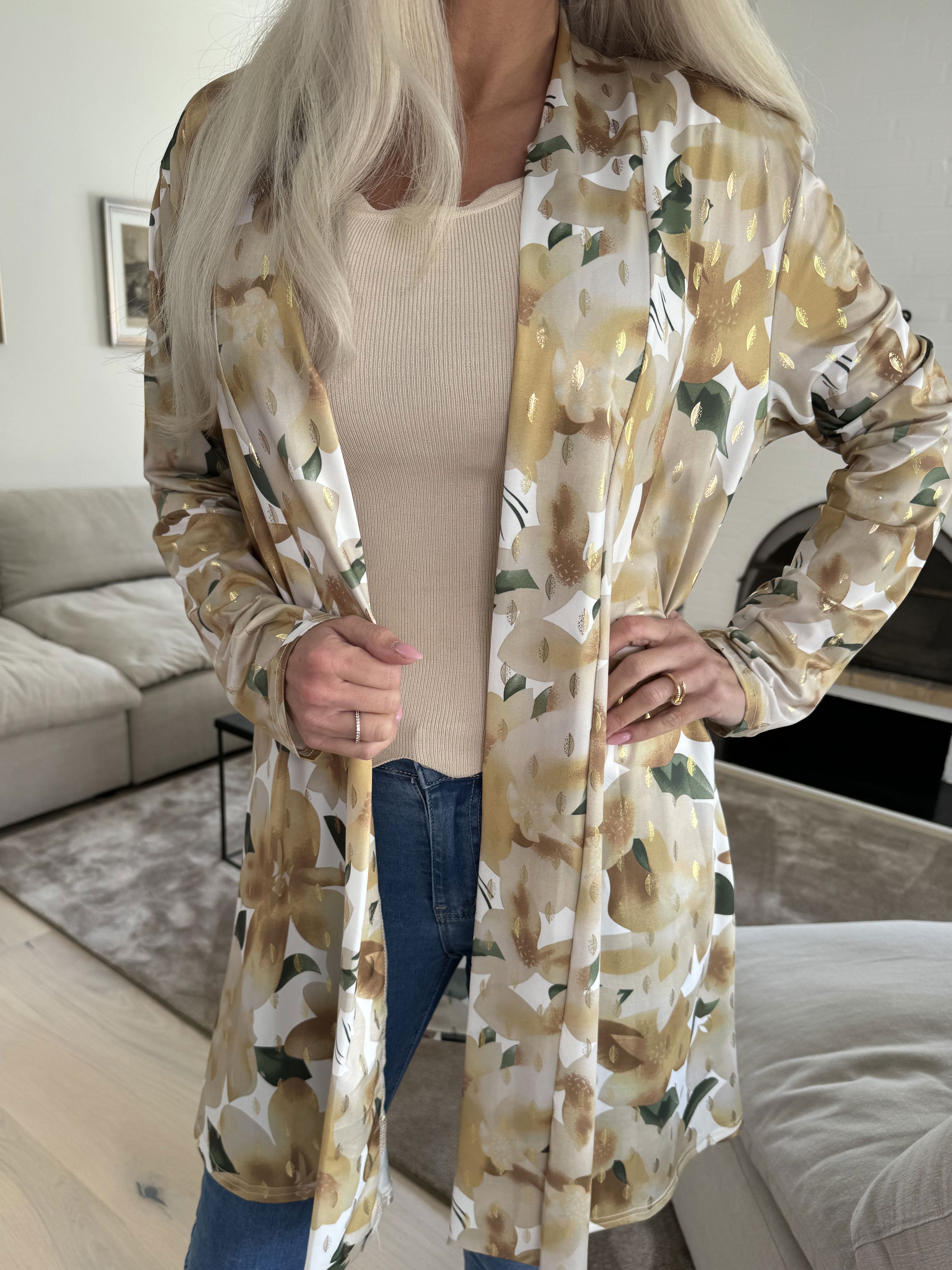 Rosa Sweet Flower - Elastisk kofta med blommigt tryck