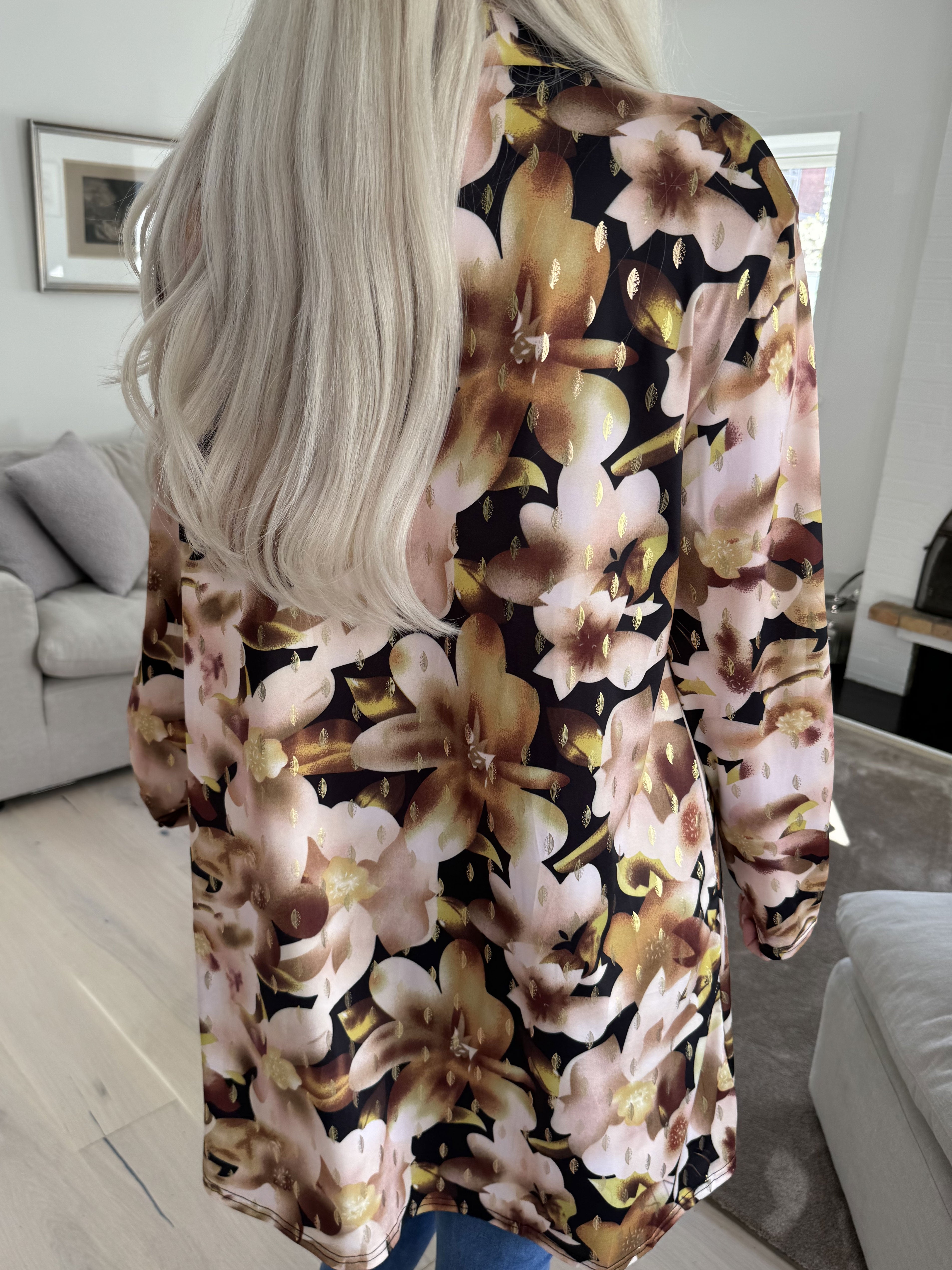 Rosa Sweet Flower - Elastisk kofta med blommigt tryck