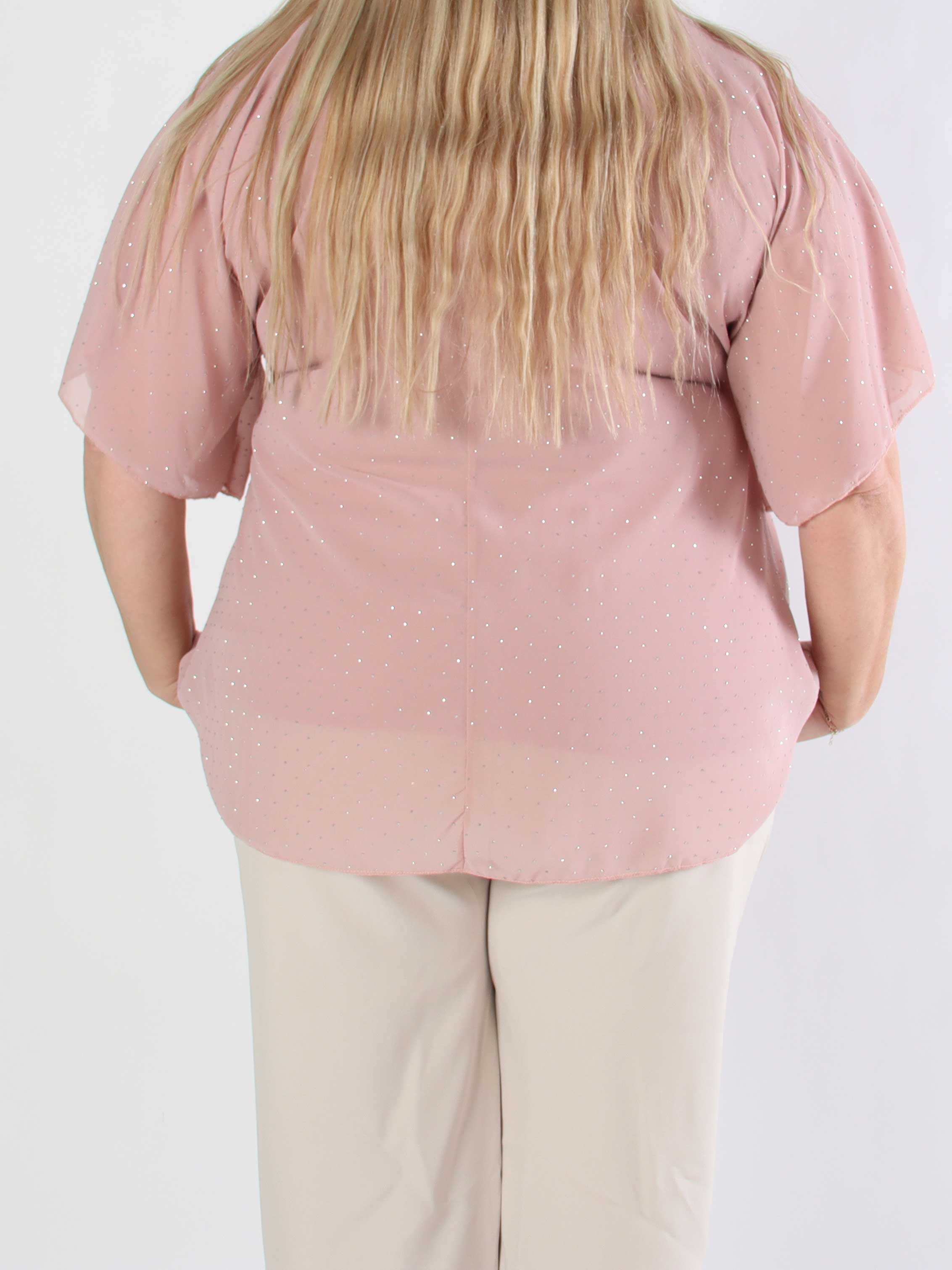Rosie - Plus size viskos blus med chiffonglager och strass
