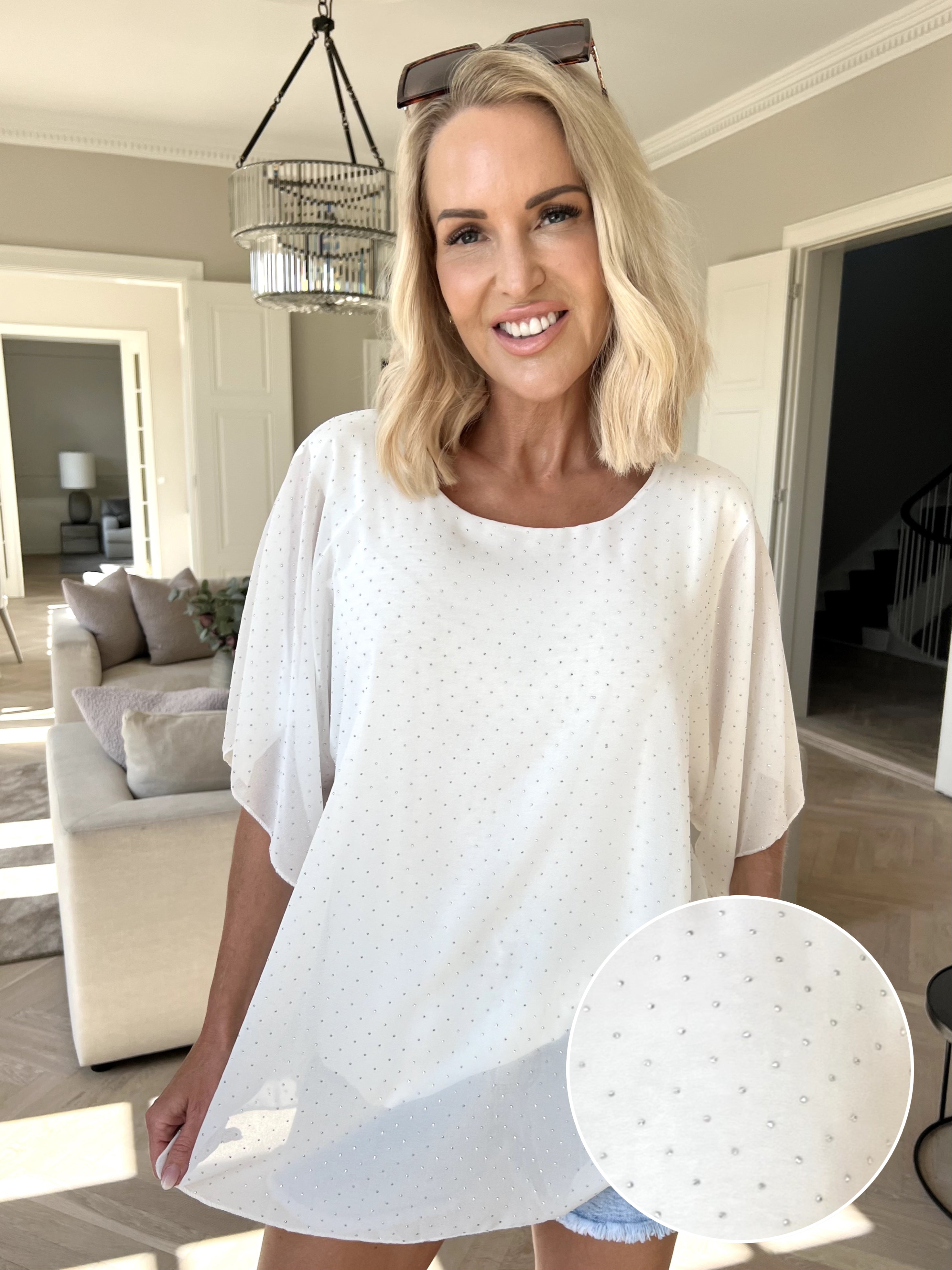 Rosie -Söt viskos blus med chiffonglager och strass