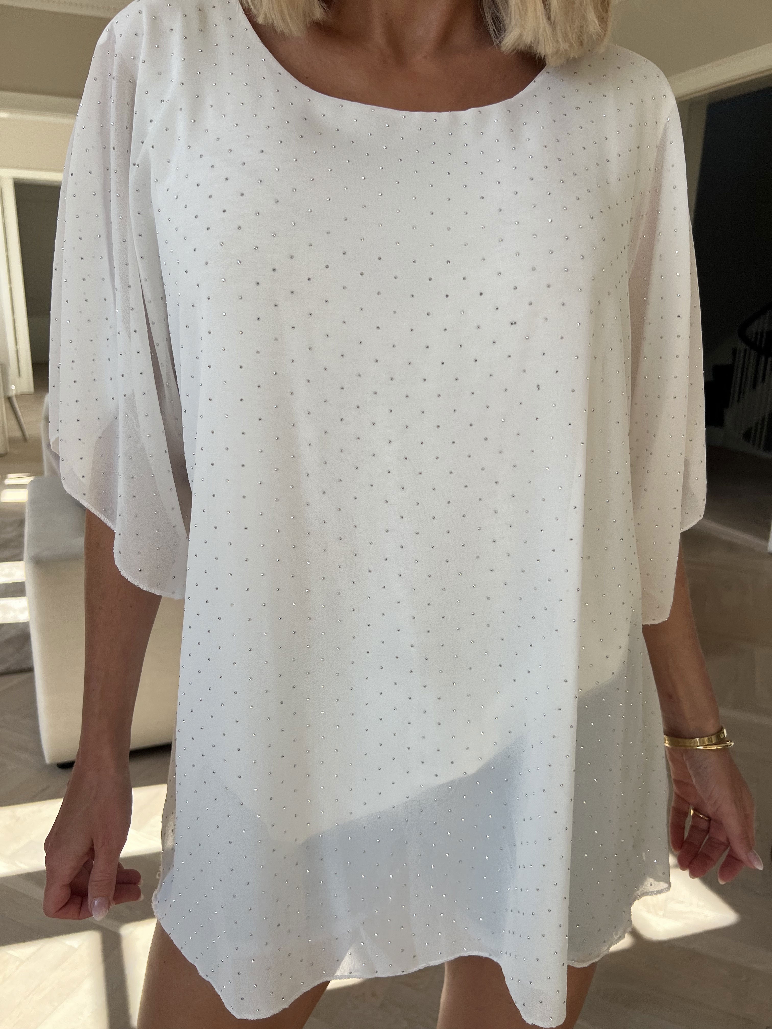 Rosie -Söt viskos blus med chiffonglager och strass