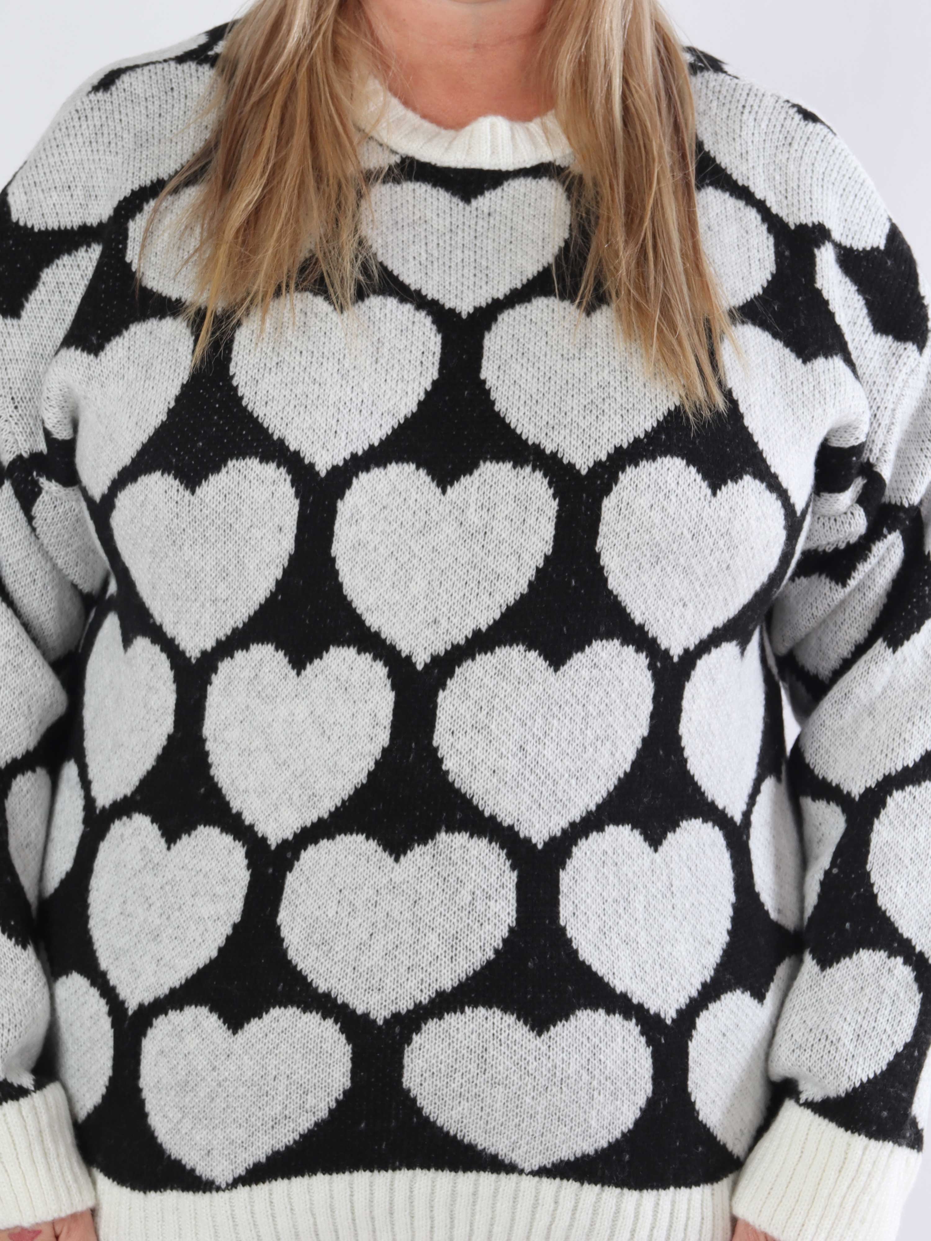 Saidy - Tjock plus size stickad blus med hjärtan