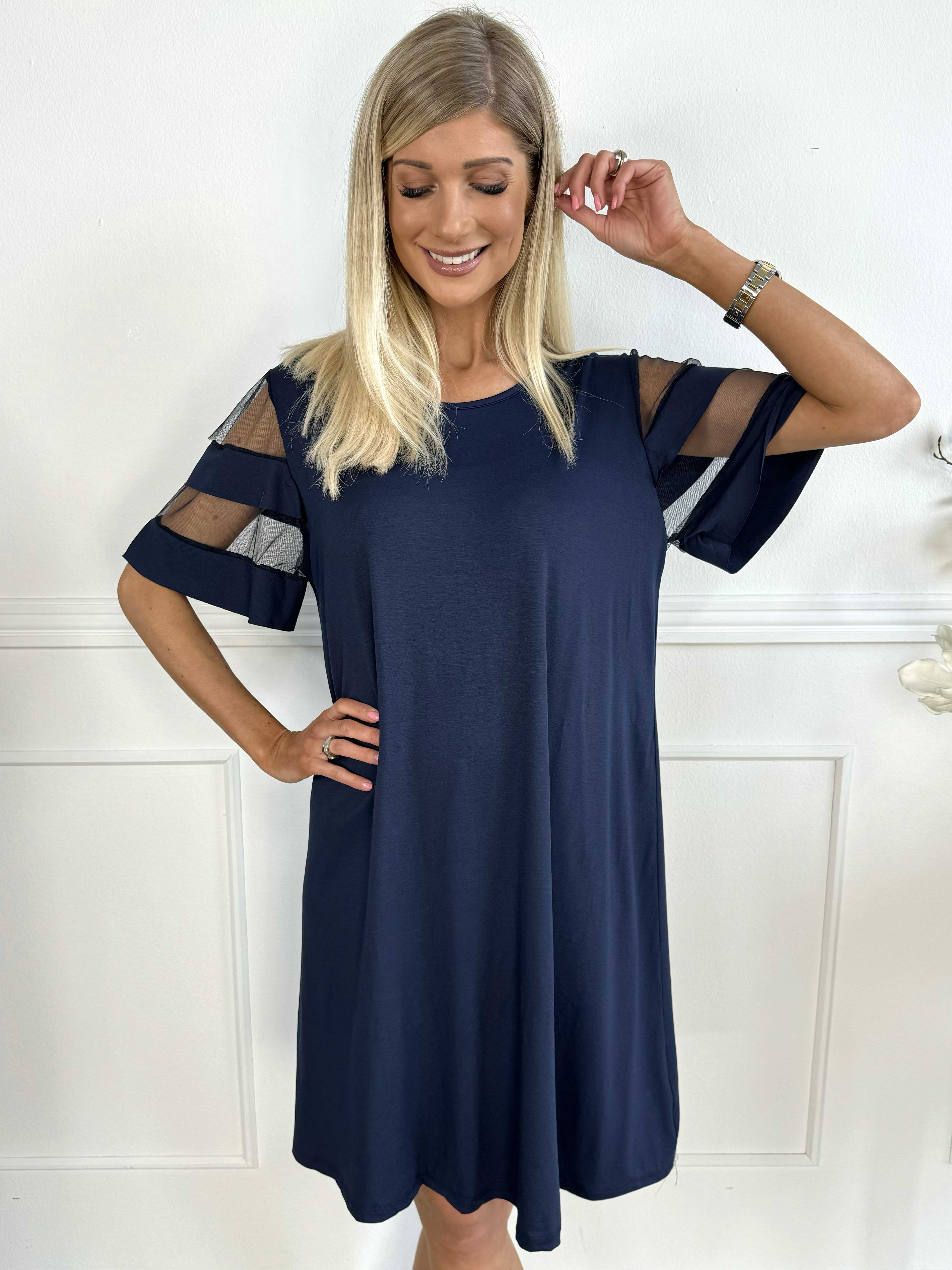 Sakina - T-shirtklänning med fina ärmar