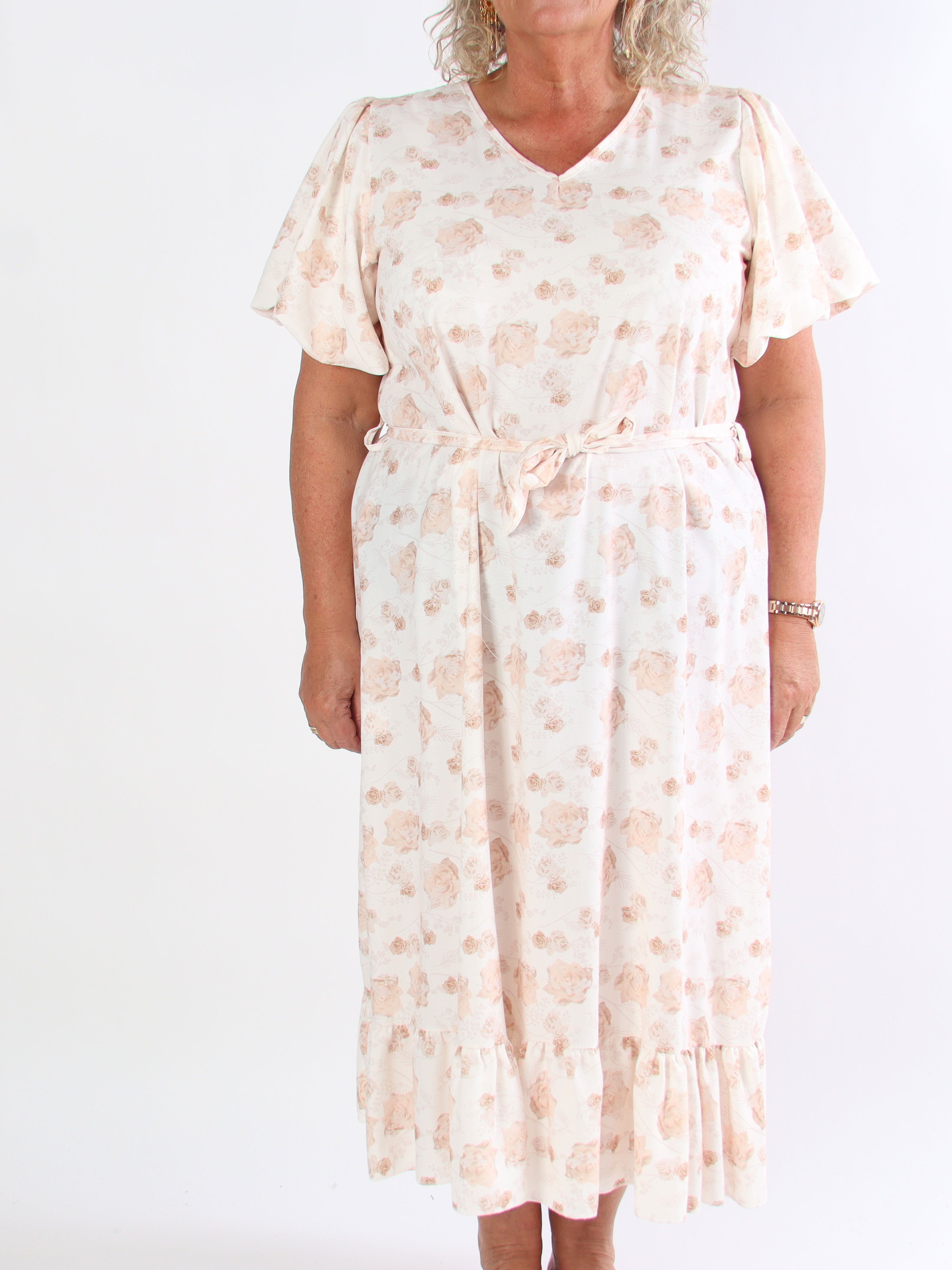 Sakira - Söt blommig plus size klänning med puffärmar