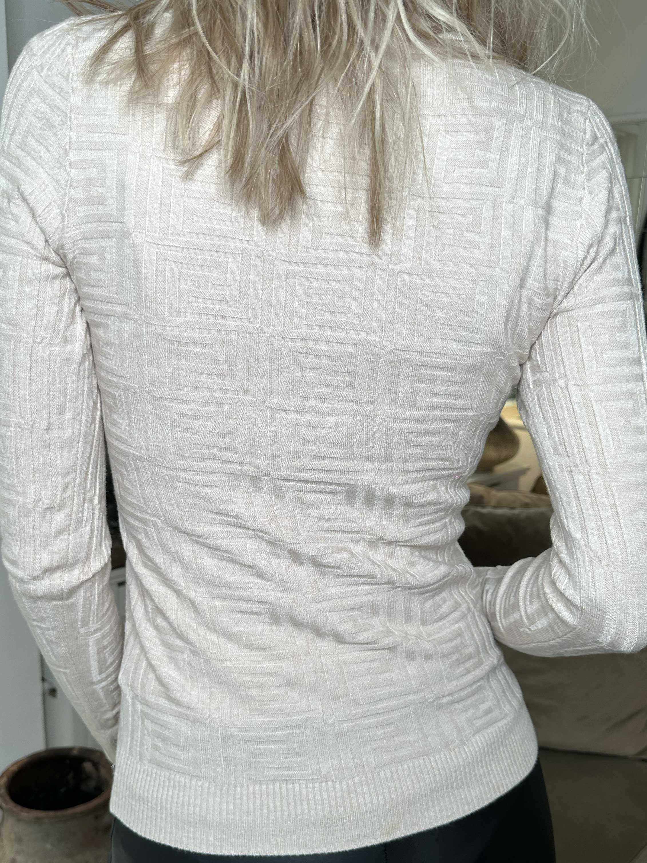 Serafina - Åtsittande blus med stretch