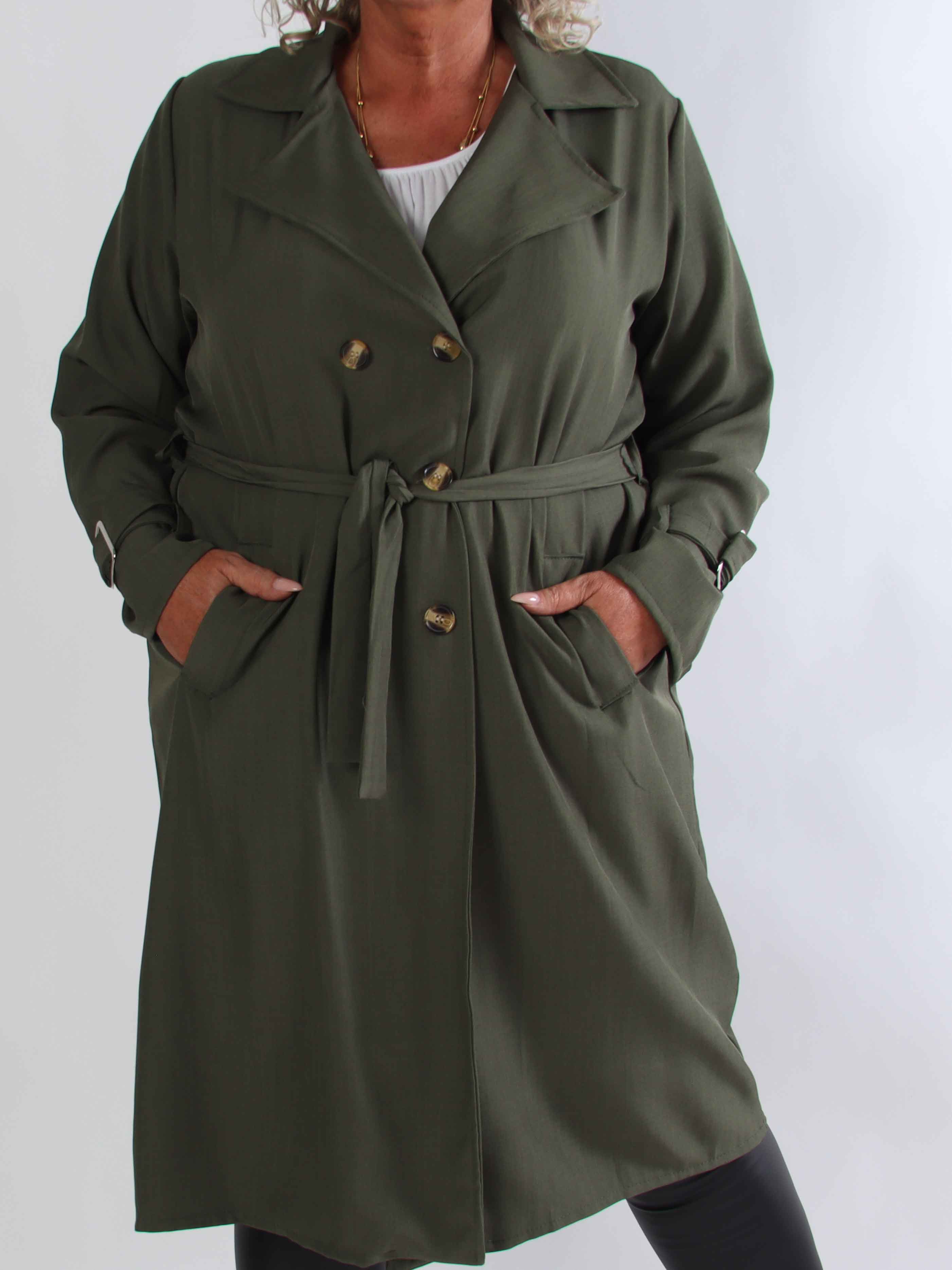 Sharpay 2.0 – Lätt plus size trenchcoat med knytskärp