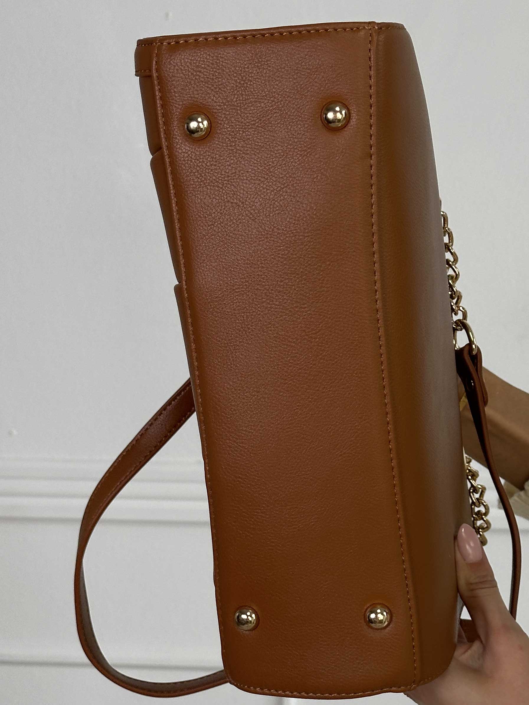 Sigun - Axelväska med medföljande rem till crossbody