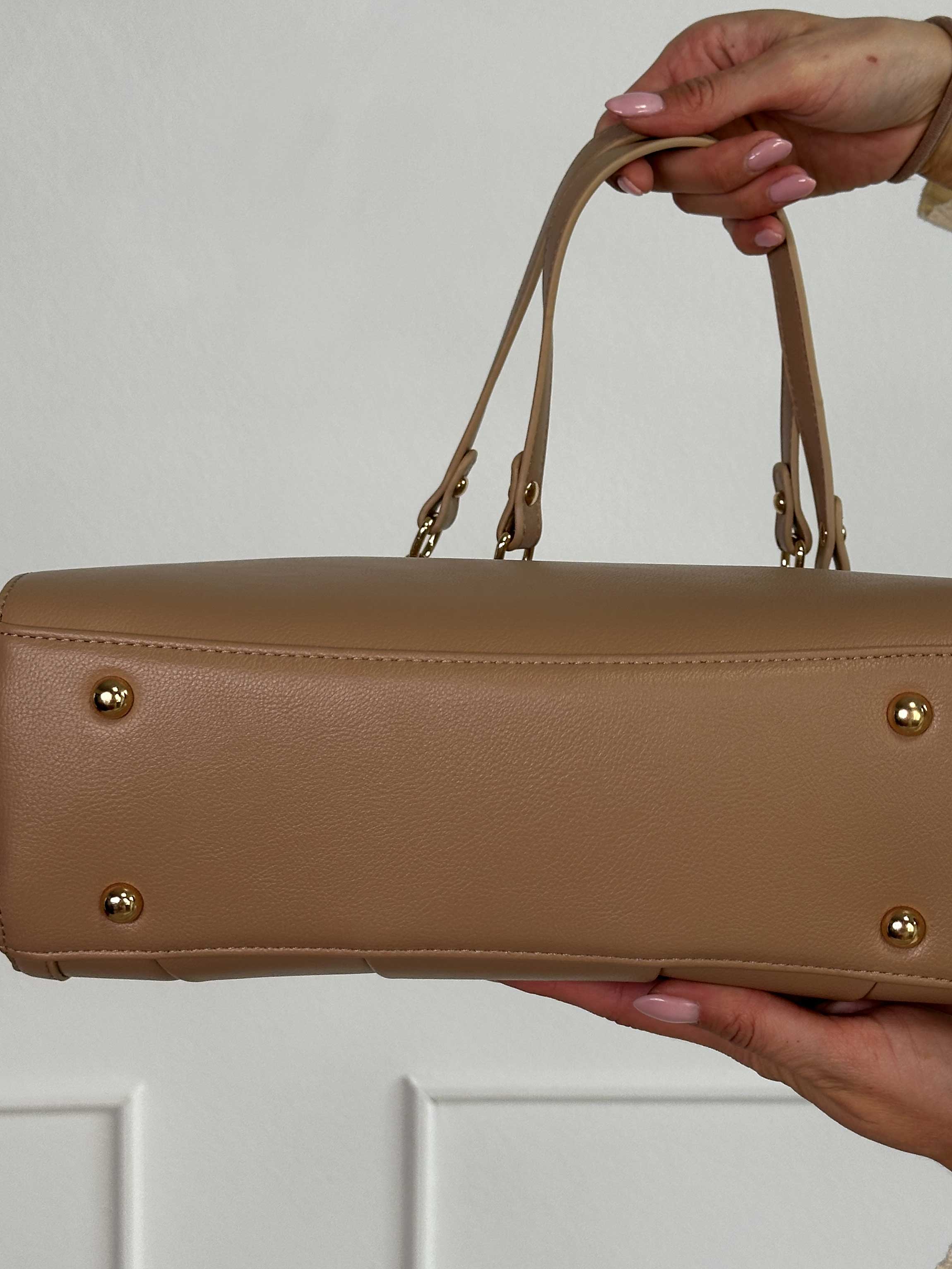 Sigun - Axelväska med medföljande rem till crossbody