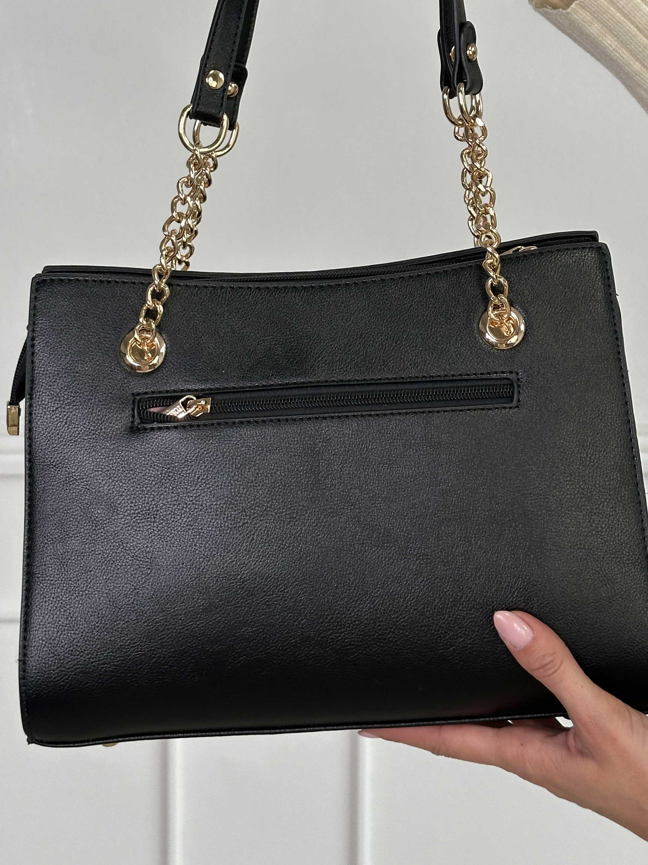 Sigun - Axelväska med medföljande rem till crossbody