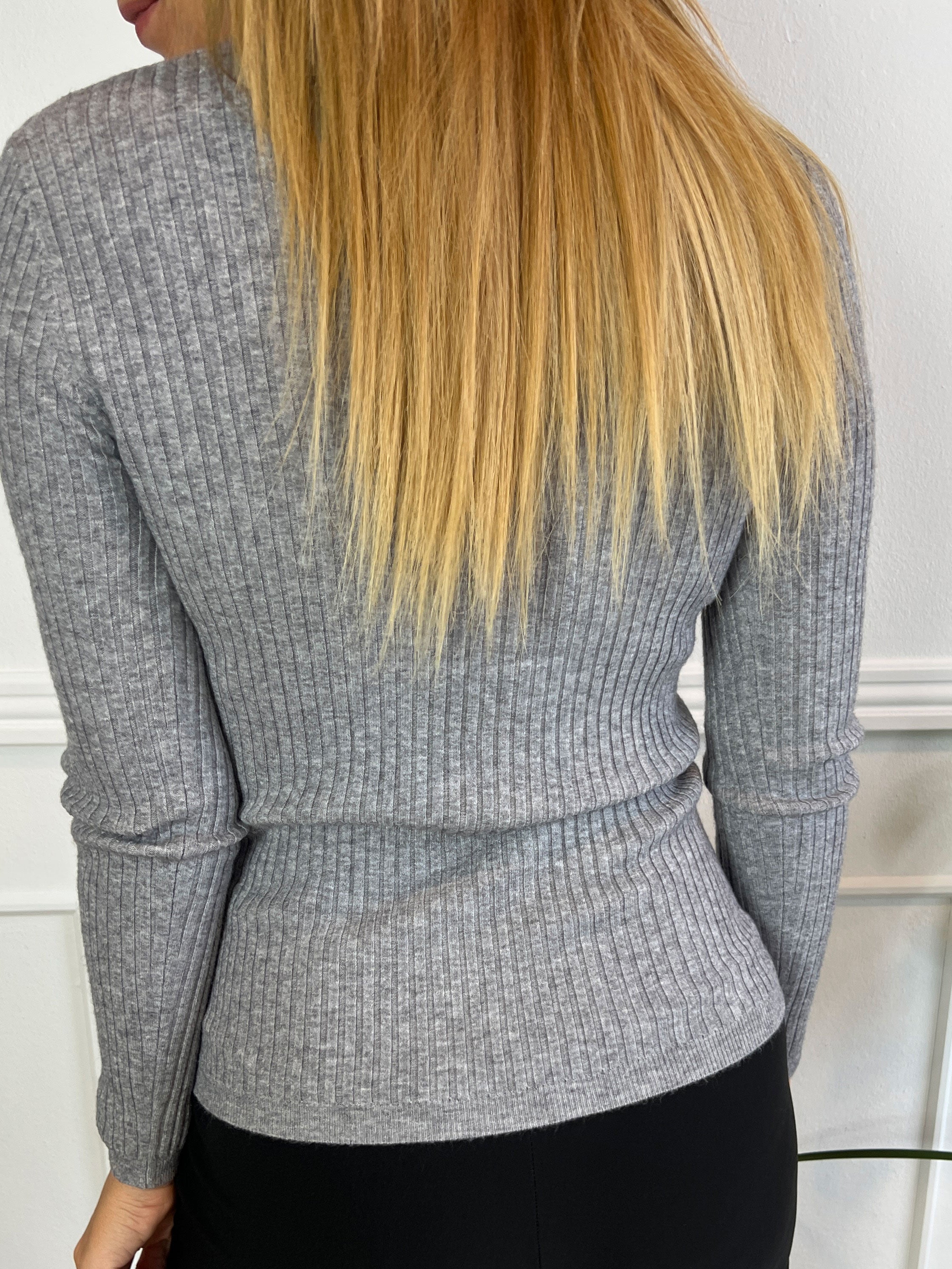 Simona - Mjuk ribbad tröja