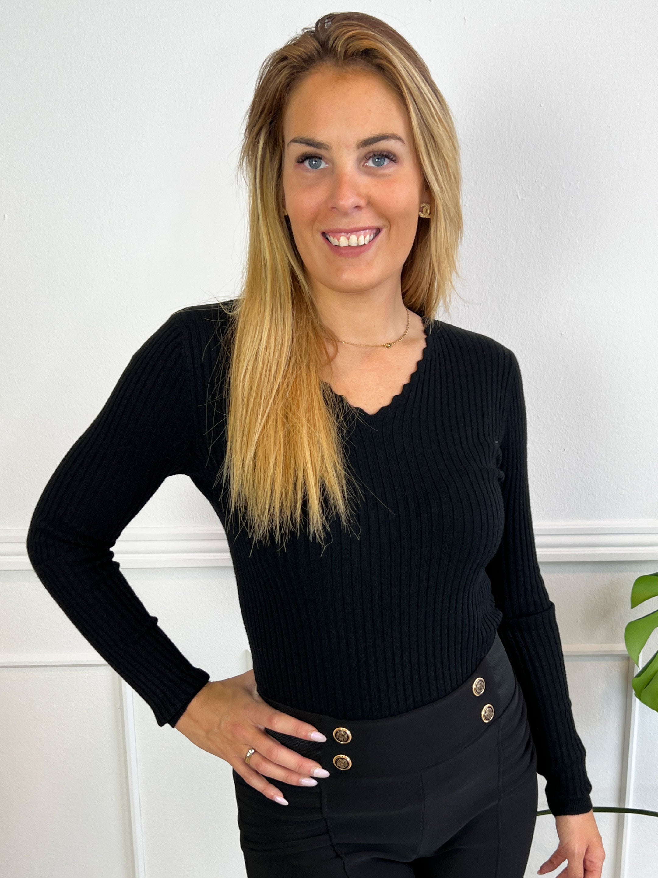 Simona - Mjuk ribbad tröja