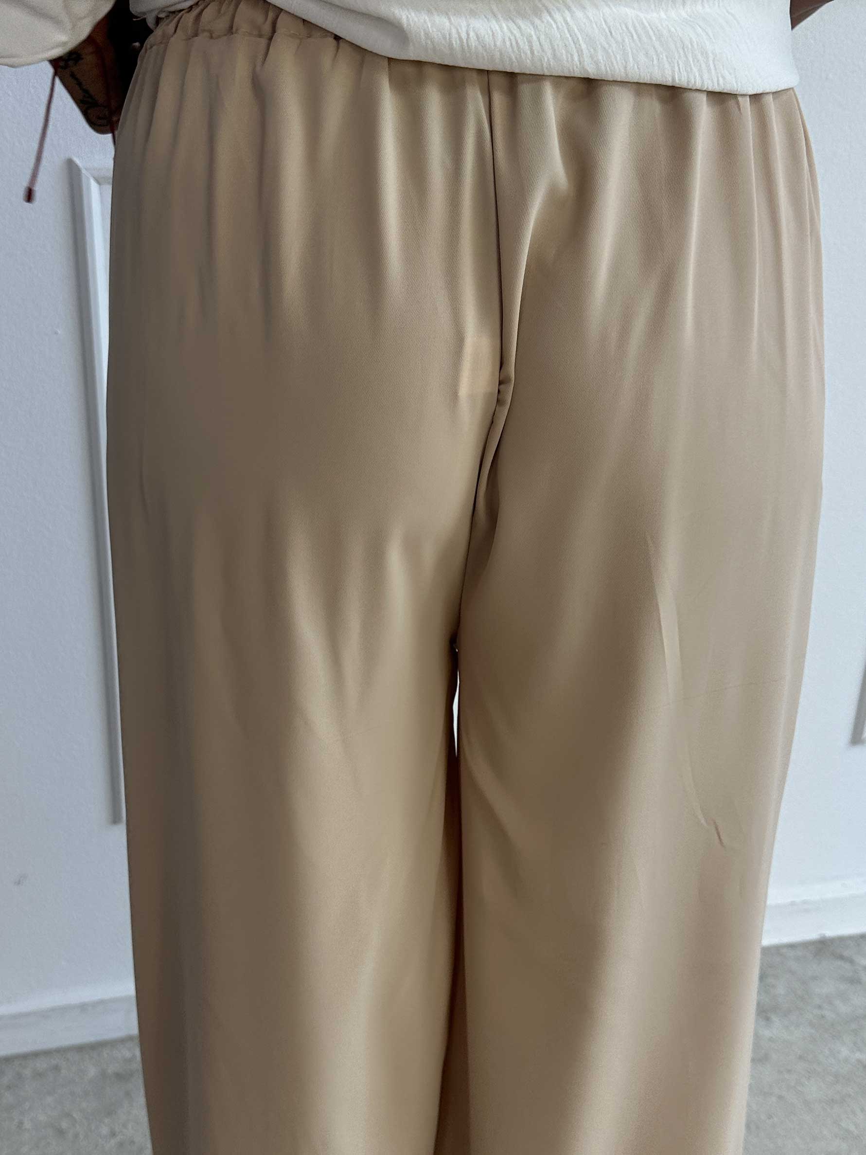 Sizune - Stilrena byxor med silverspänne i midjan