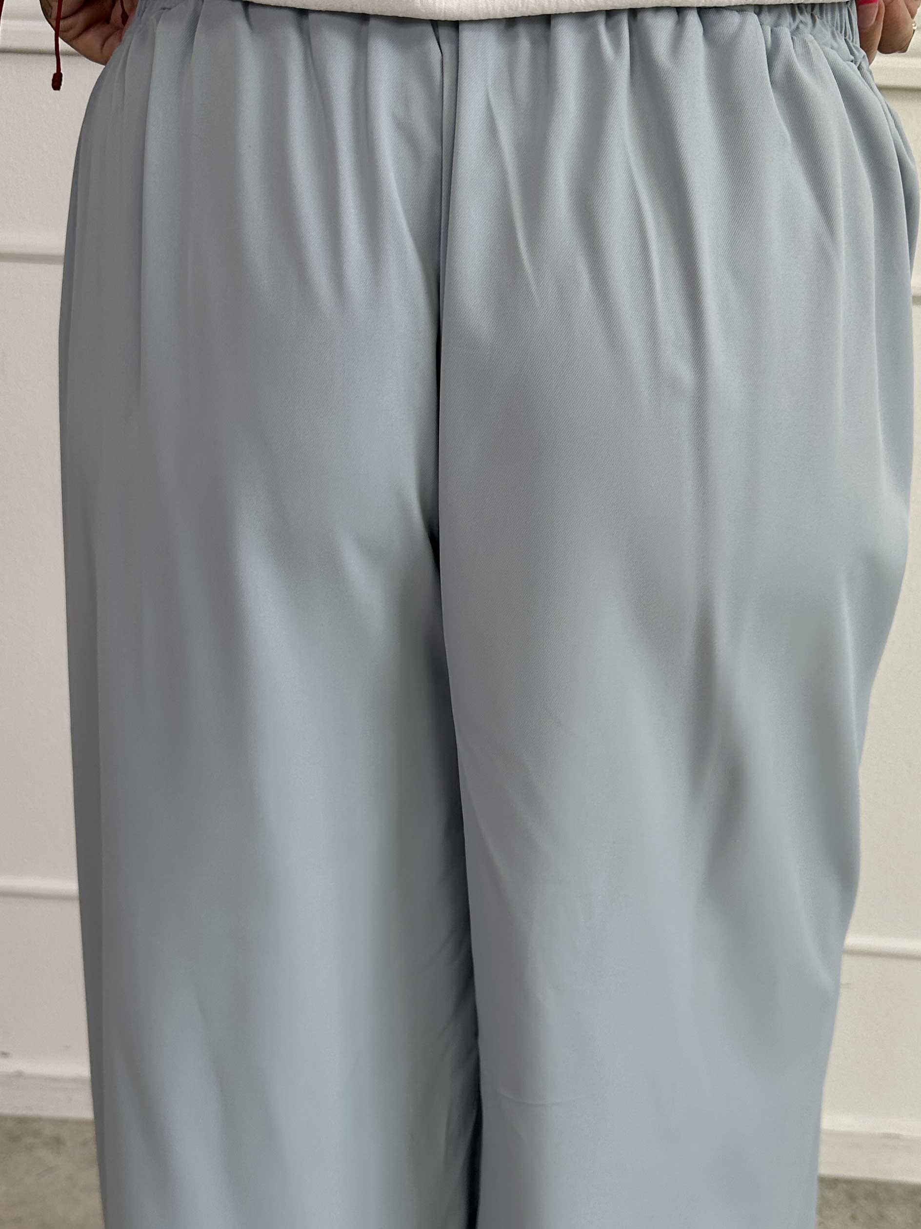 Sizune - Stilrena byxor med silverspänne i midjan