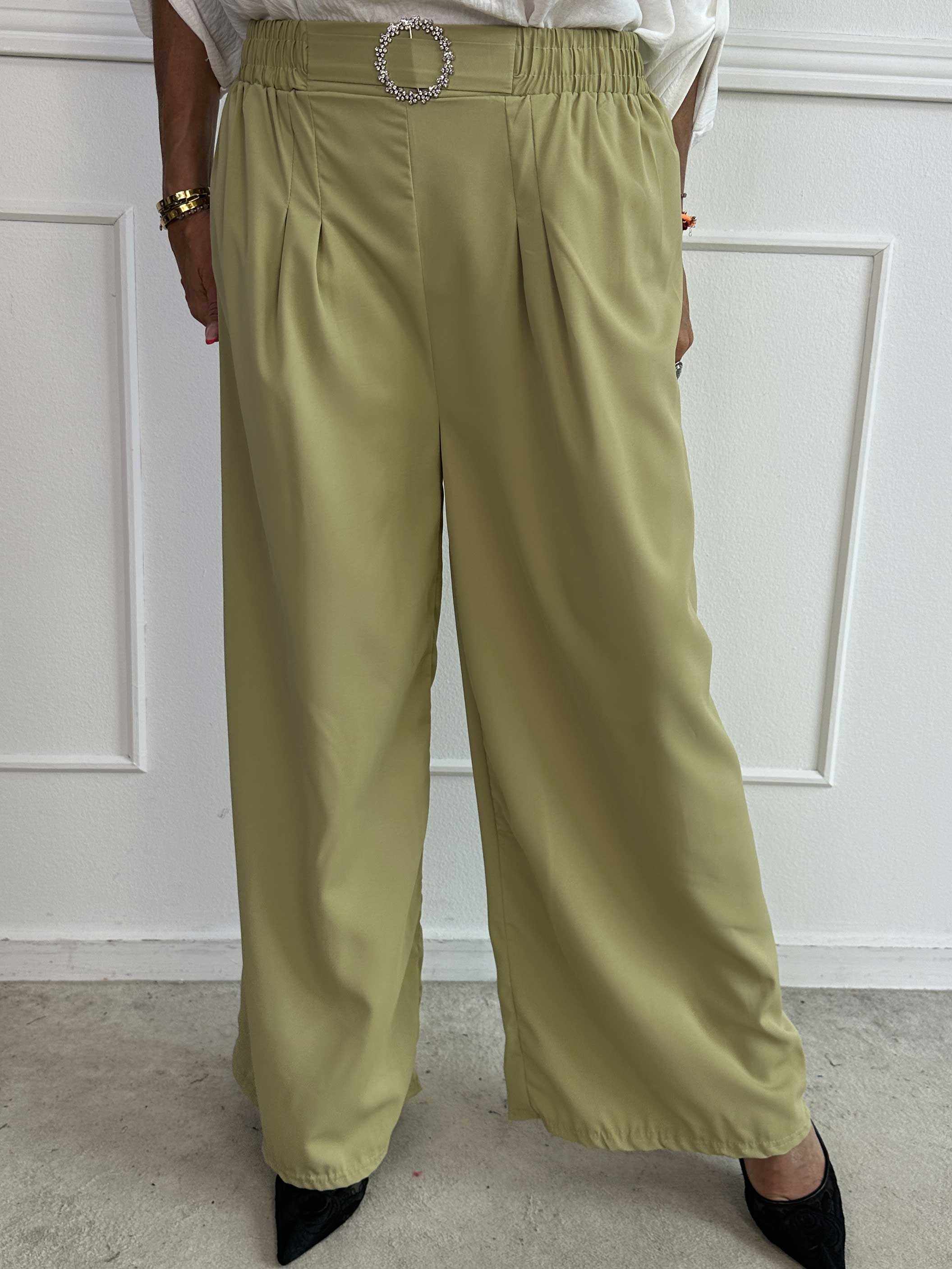 Sizune - Stilrena byxor med silverspänne i midjan