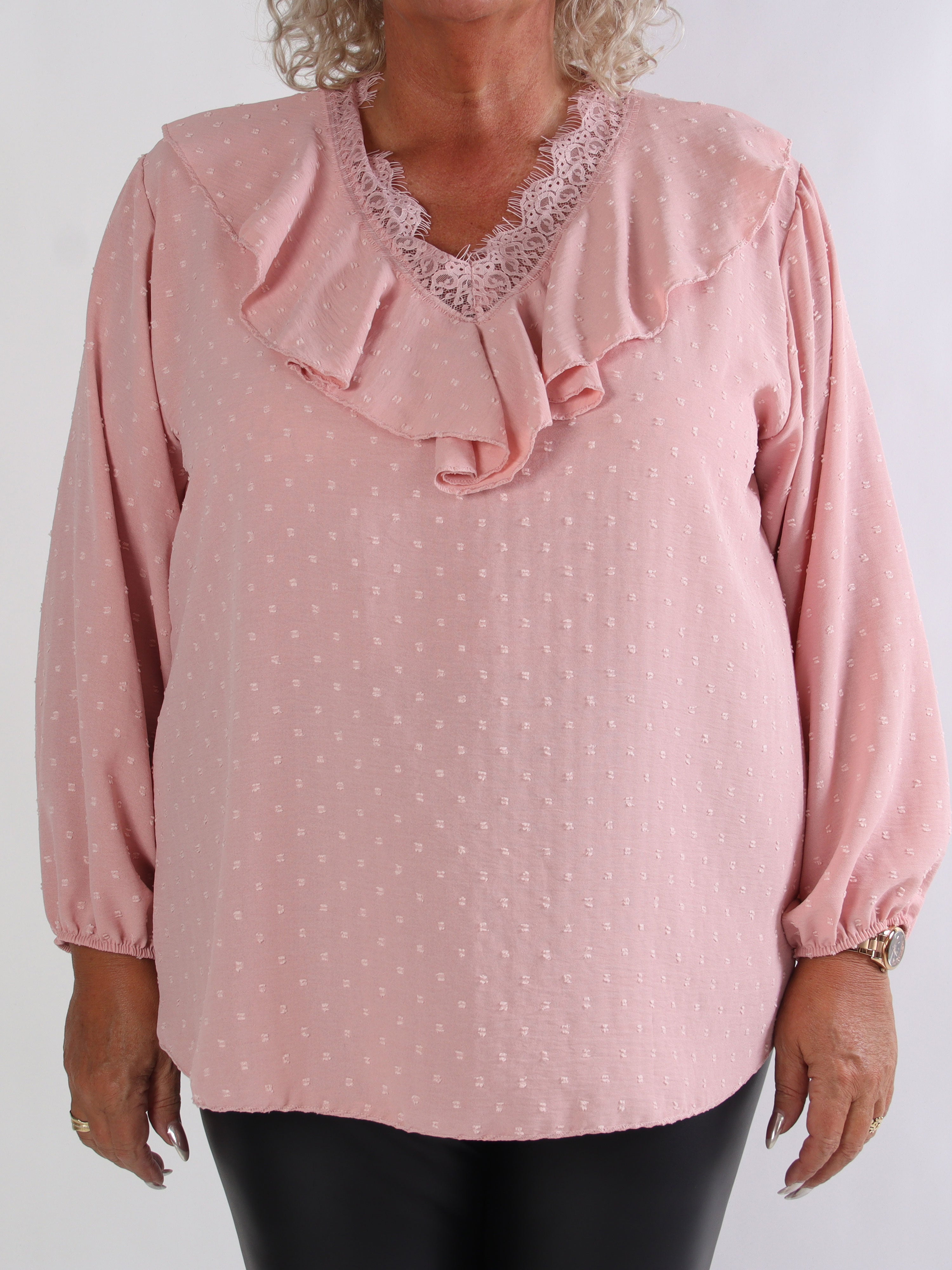 Sozan - Söt tunika med volanger och spetskant i ringningen