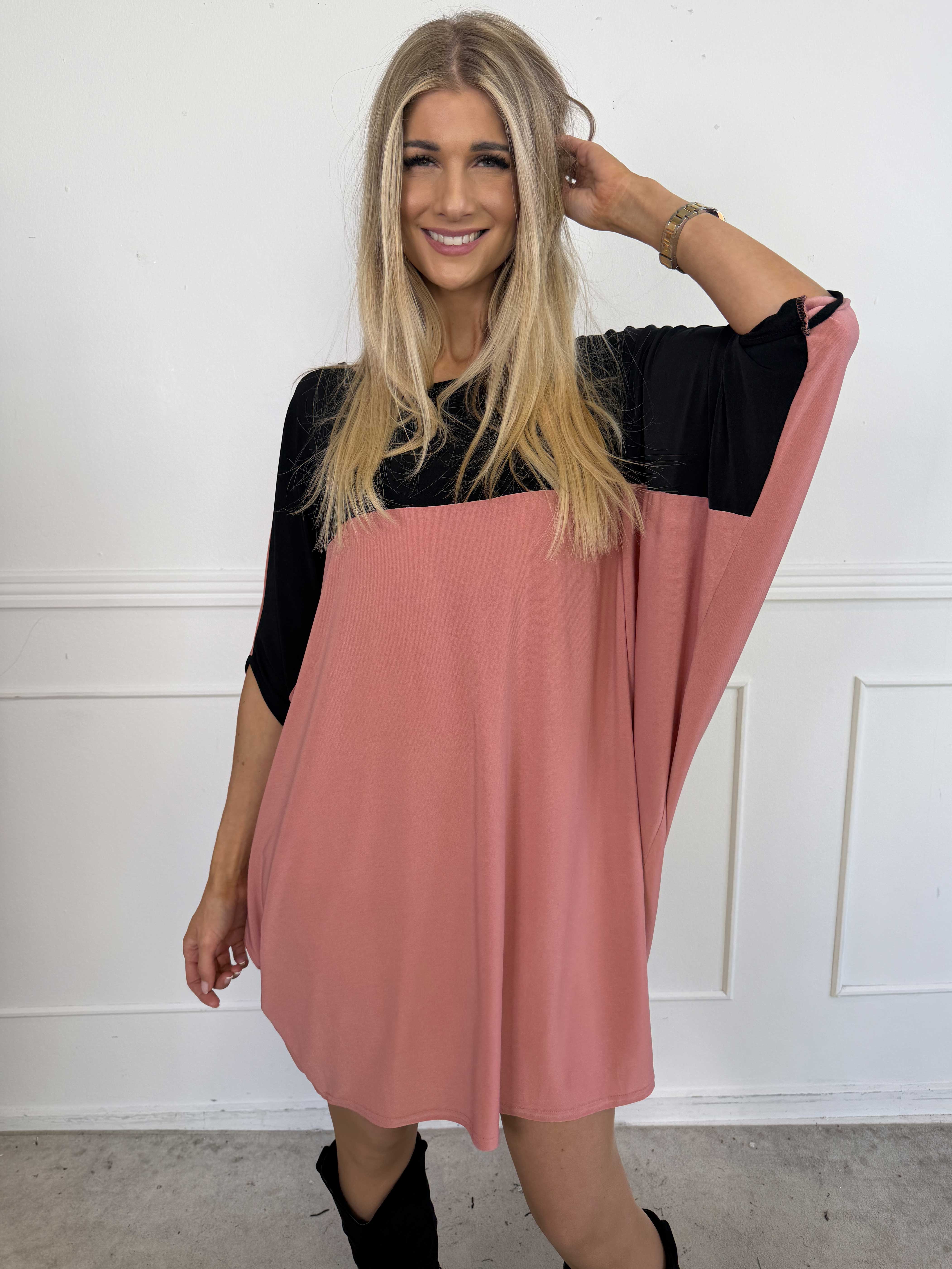 Spencer - Tvåfärgad stretchig tunikaklänning med fladdermusärmar