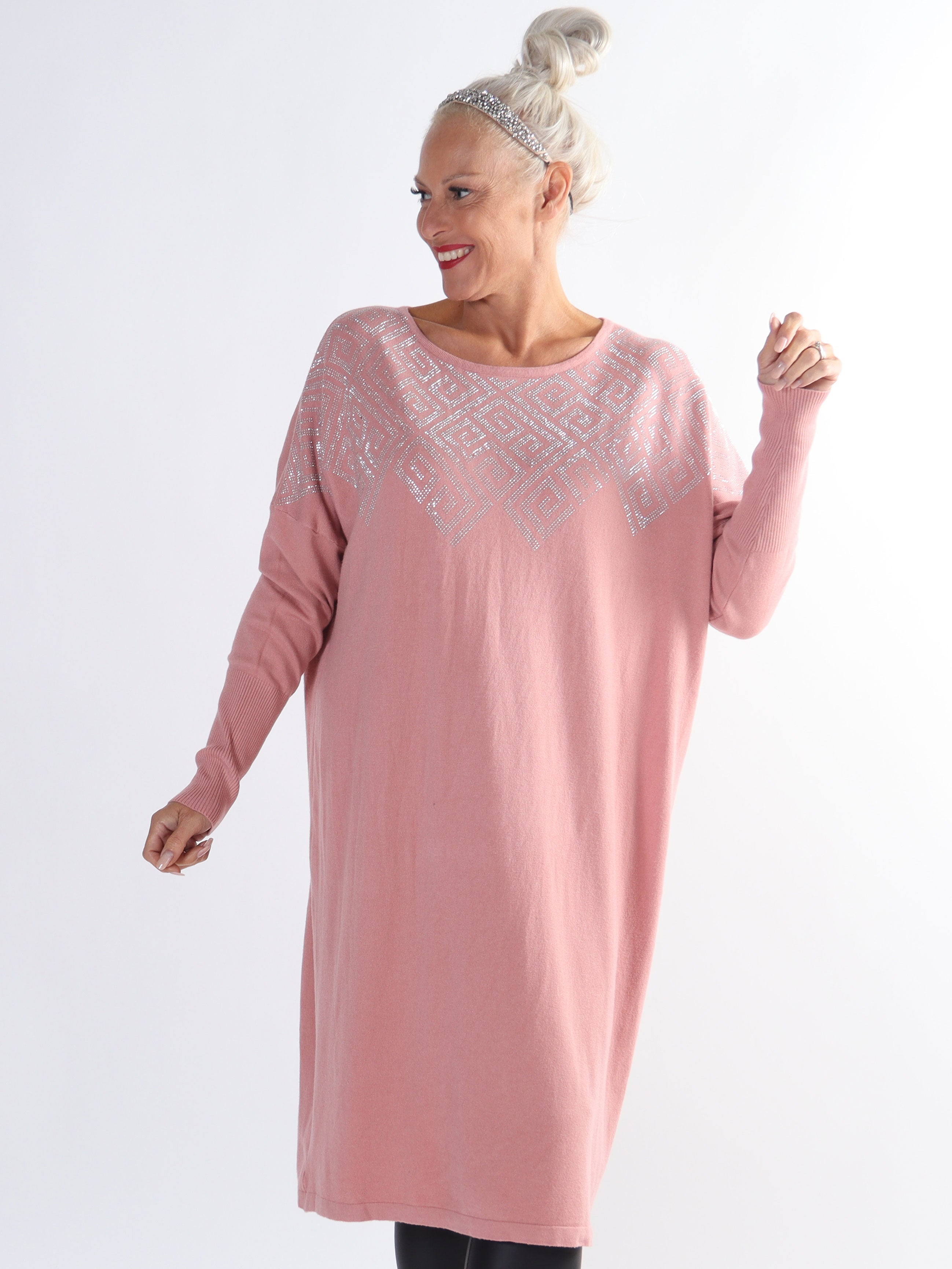 Luna - Mjuk stickad plus size klänning med strass