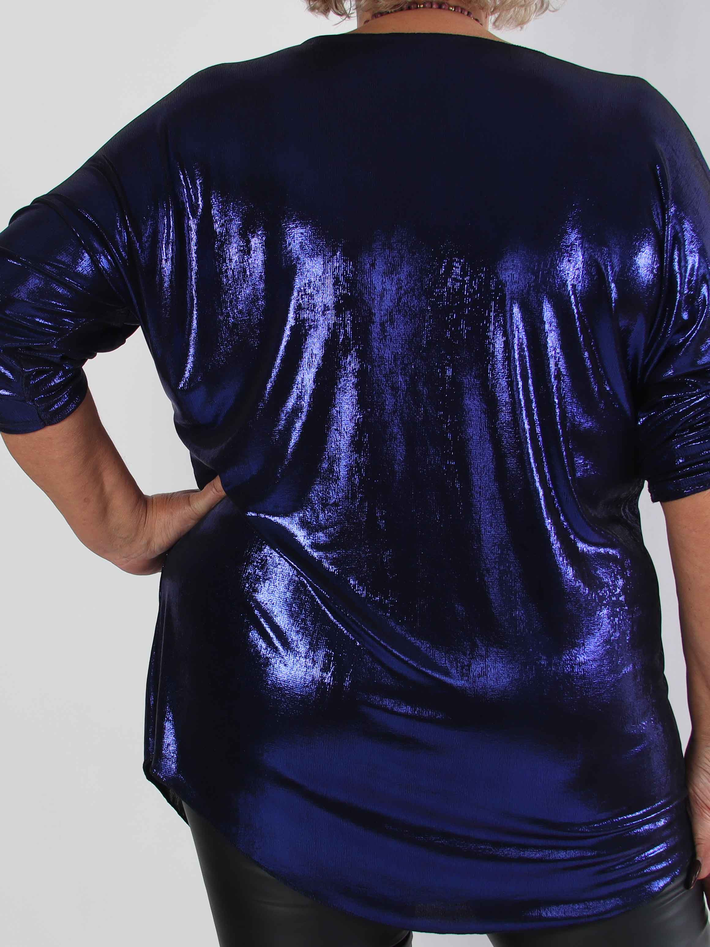 Subira - Glansig plus size tunika med v-ringning