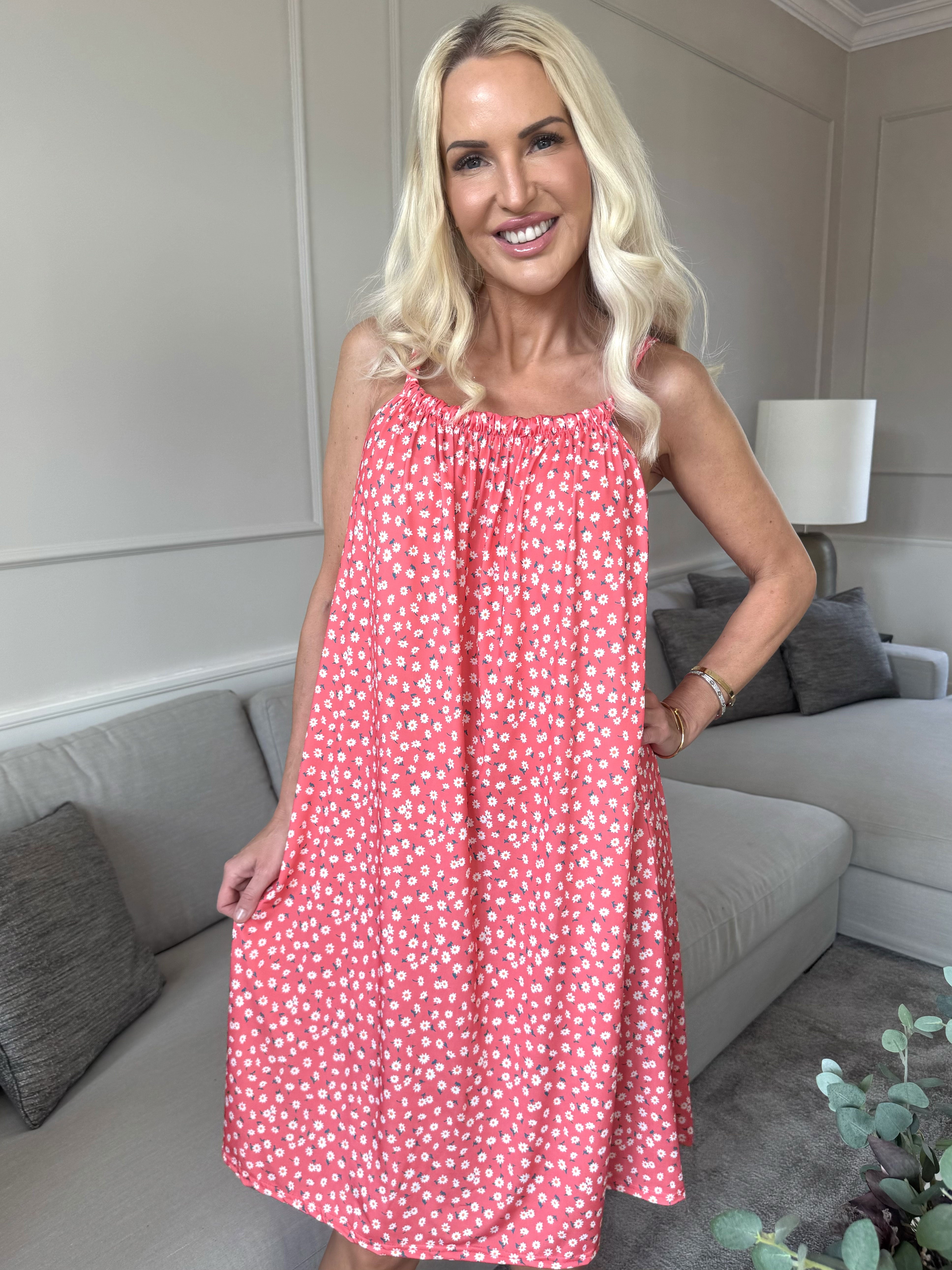 SunLove Small Flower - Klänning med elastiskt band och blommigt tryck