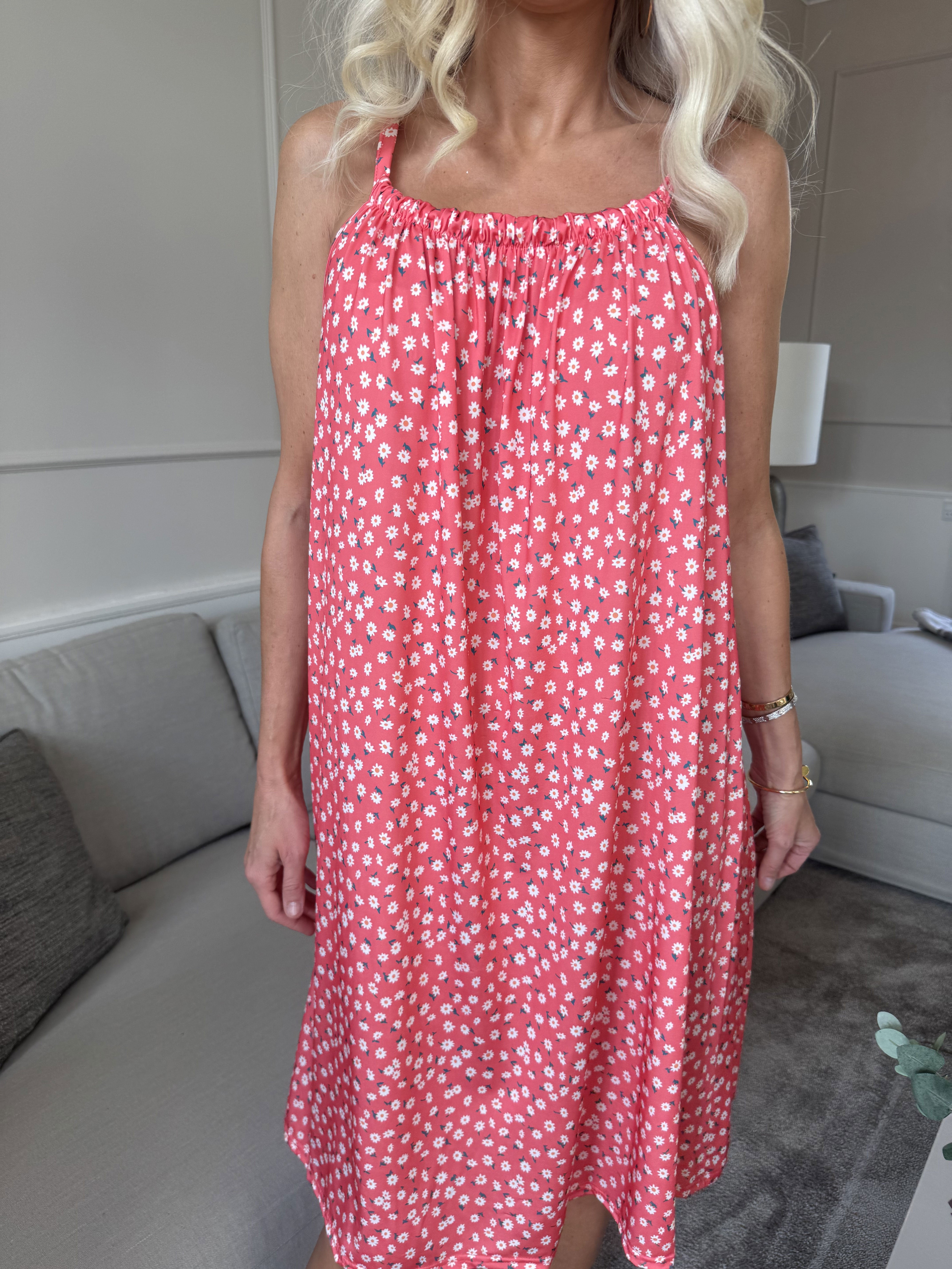 SunLove Small Flower - Klänning med elastiskt band och blommigt tryck