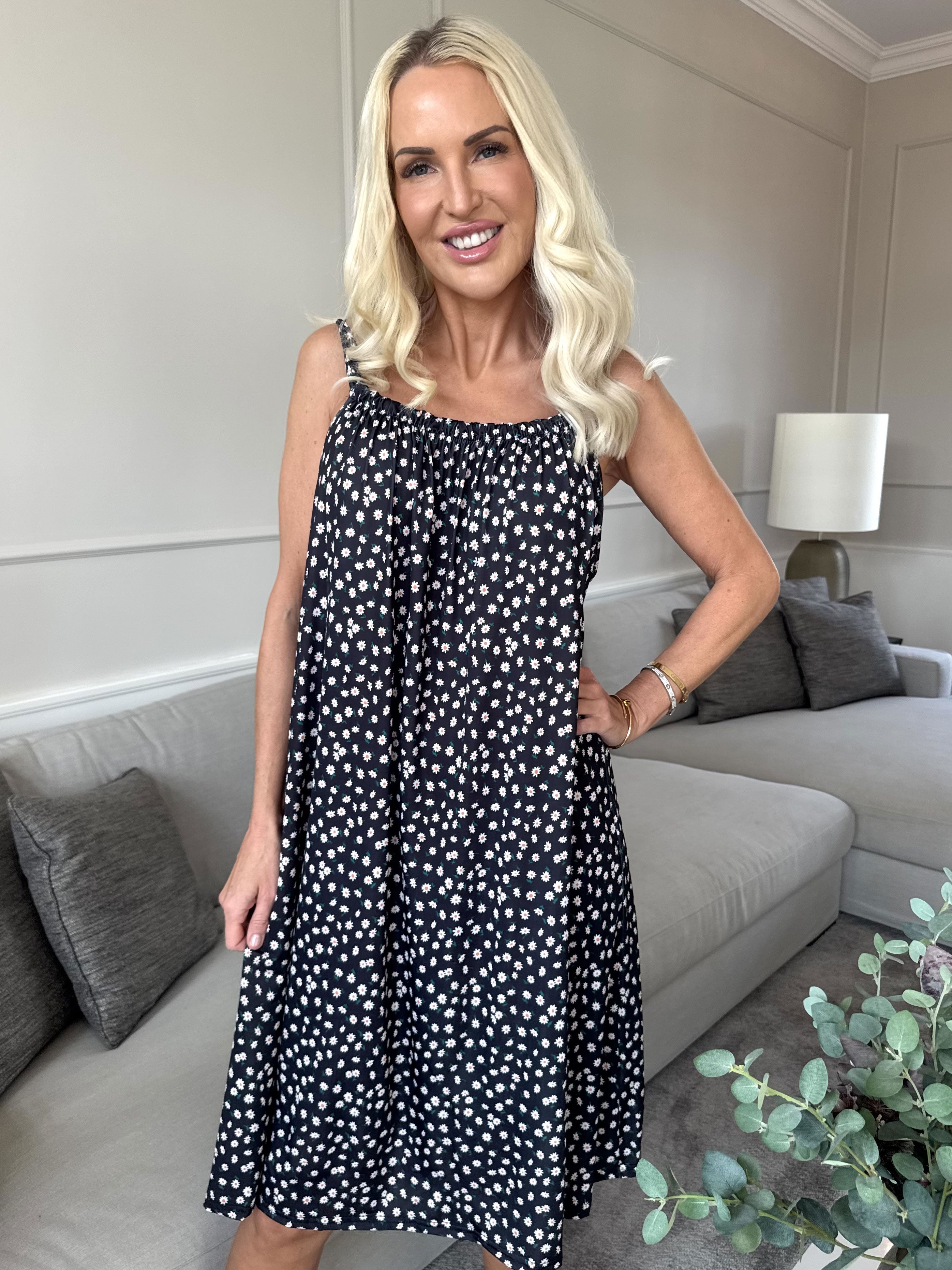 SunLove Small Flower - Klänning med elastiskt band och blommigt tryck