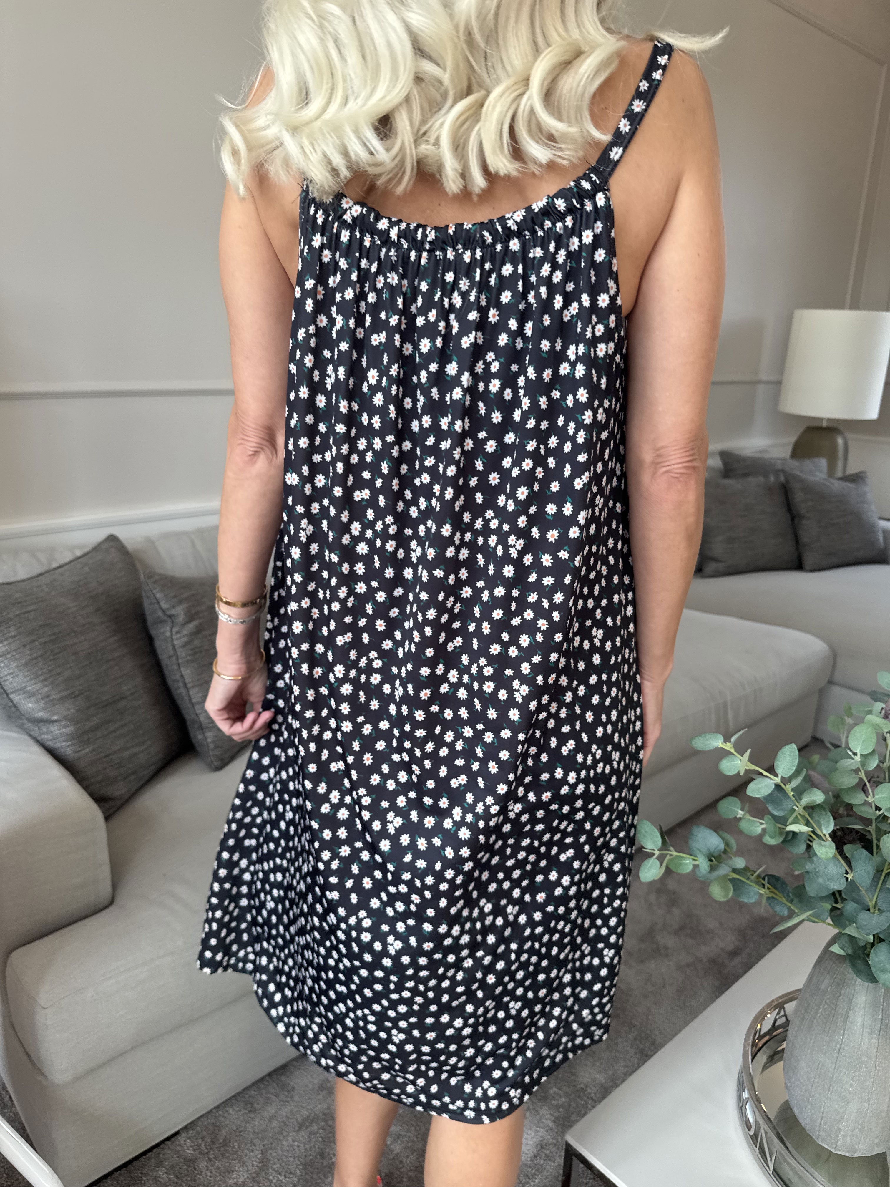 SunLove Small Flower - Klänning med elastiskt band och blommigt tryck