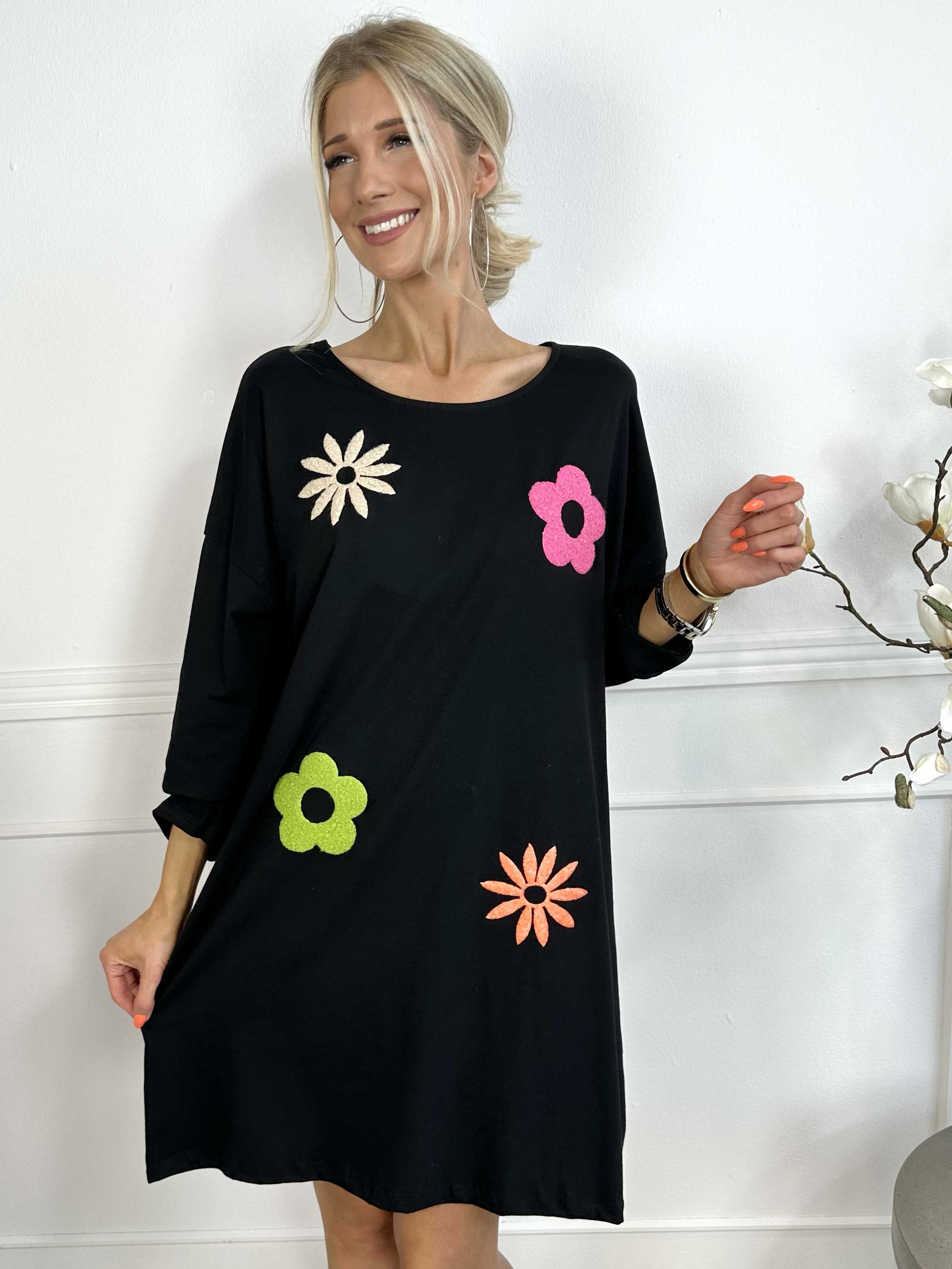 Susanna - Joggingklänning i bomull med färgade blommotiv