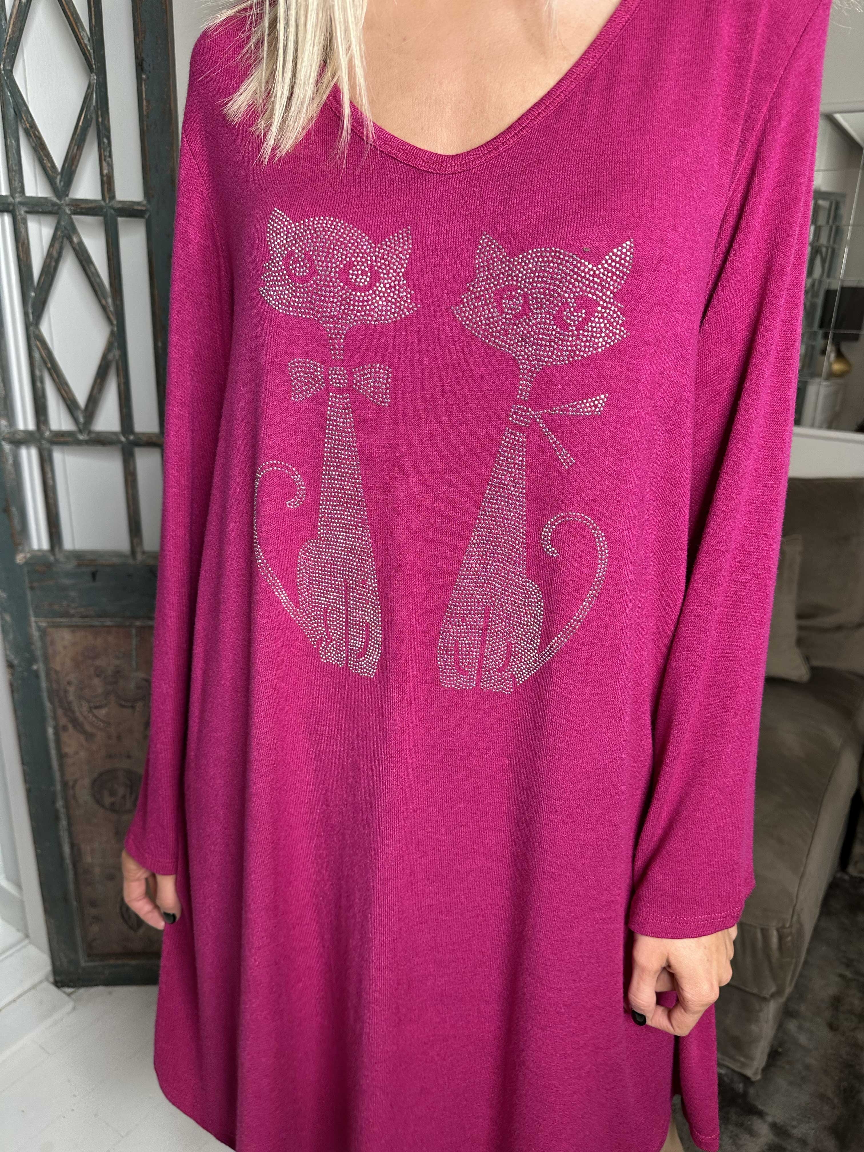 Talia - Klänning i mjuk viskos med kattmotiv