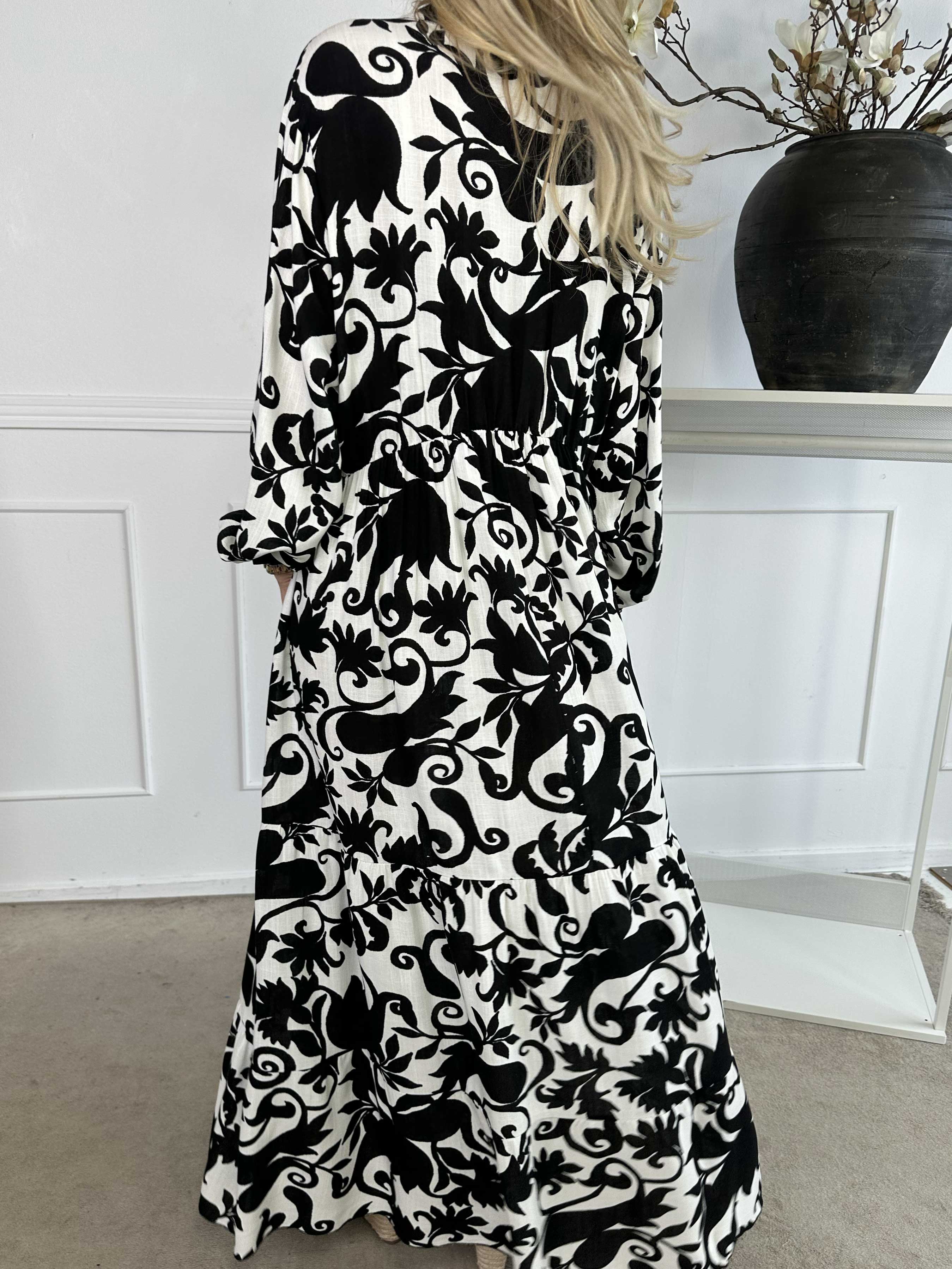 Tasha - Sommarklänning i viskos med blommigt tryck