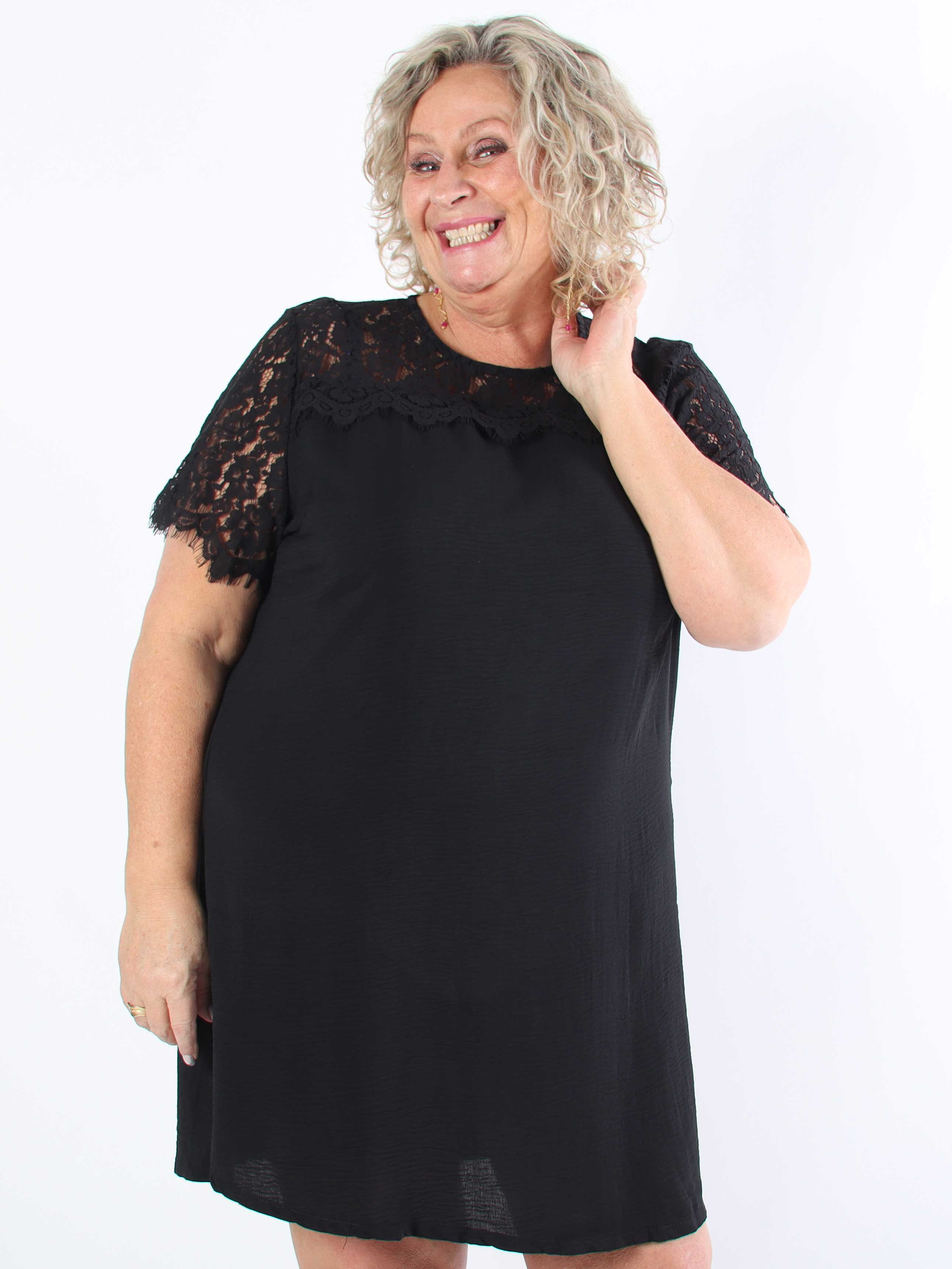 Tatjana - Söt tunikaklänning med spetstopp