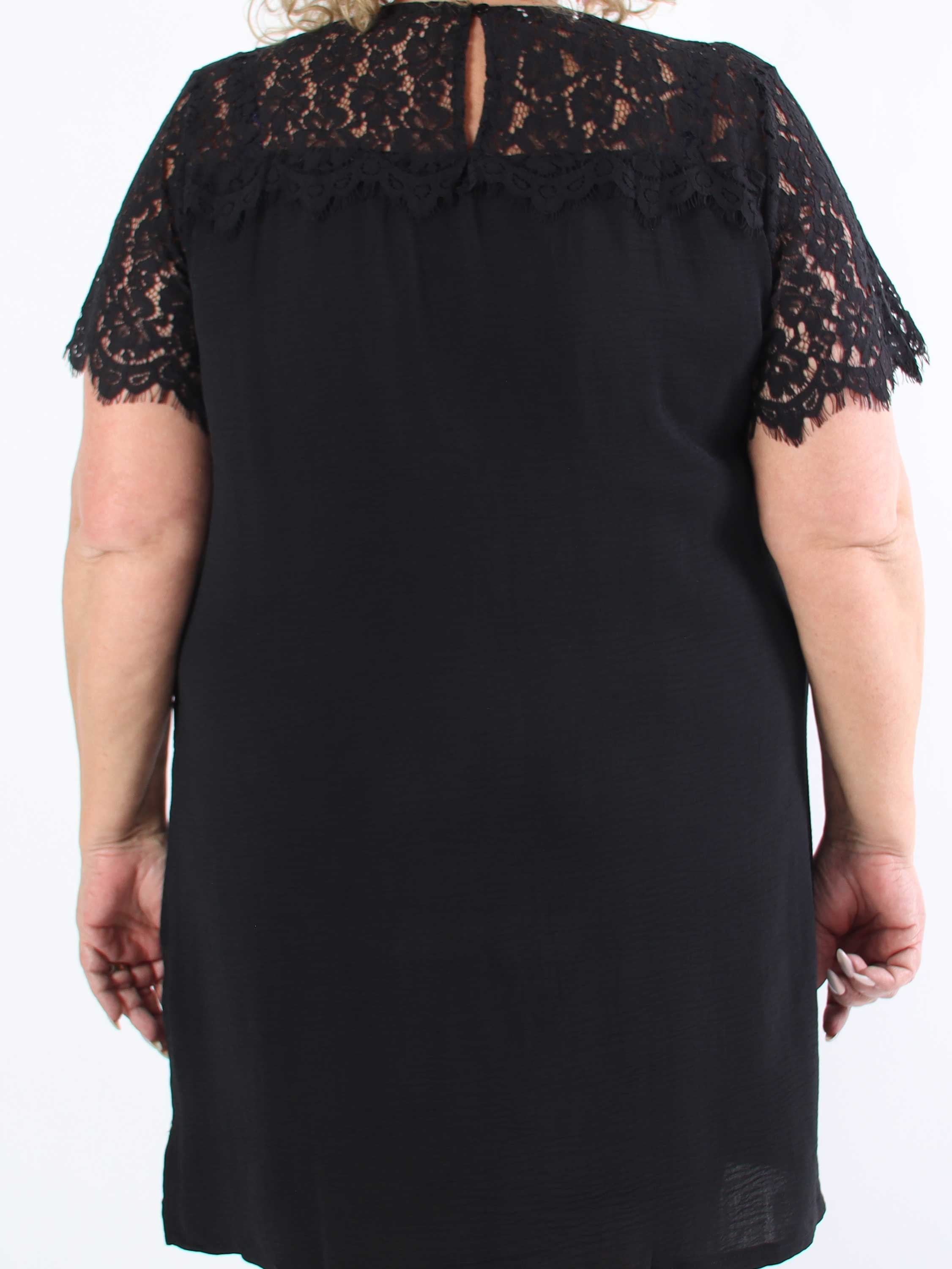 Tatjana - Söt tunikaklänning med spetstopp