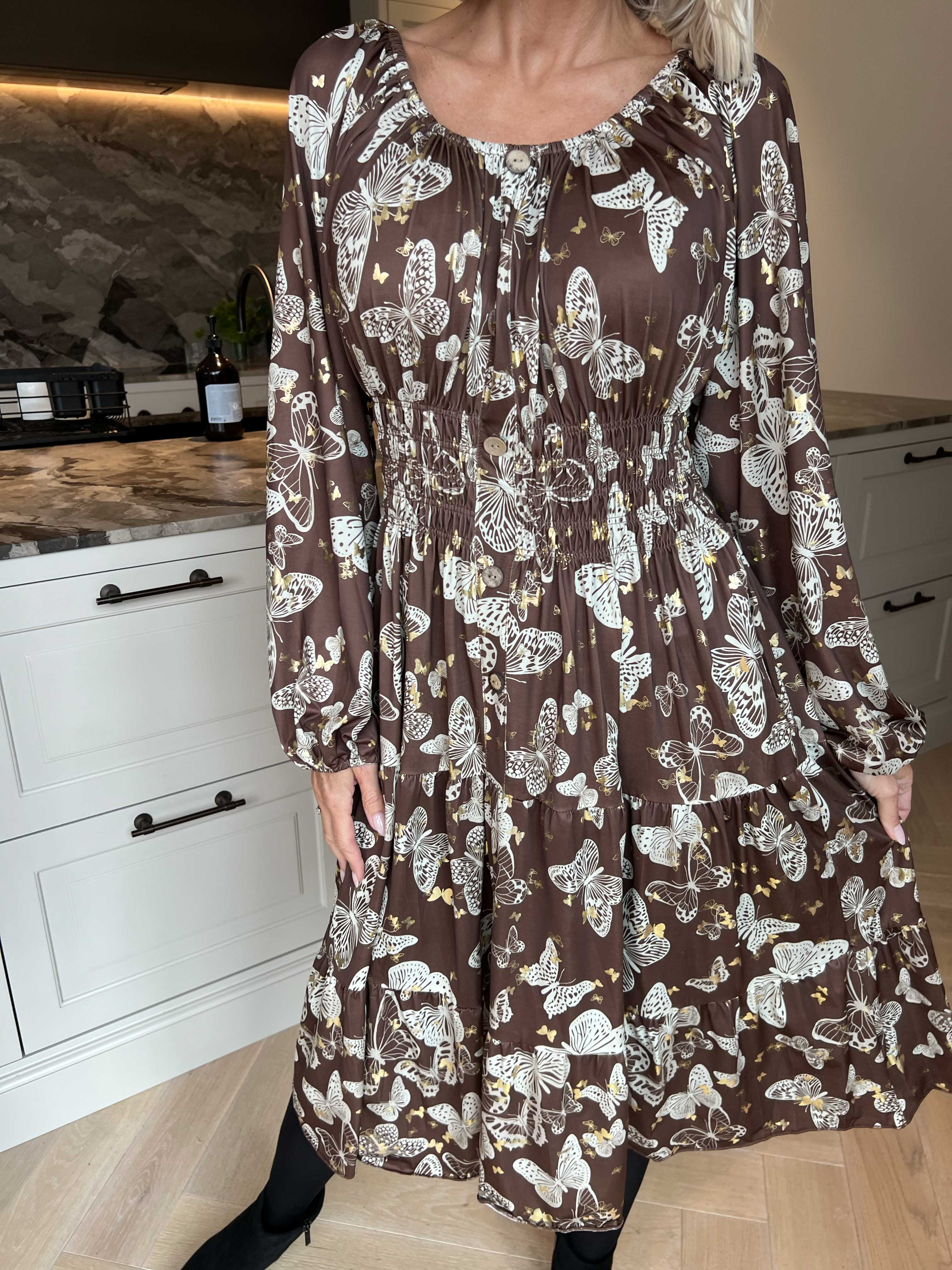 Tea Butterfly L/S - Plus Size klänning med resår i midjan och fjärilstryck