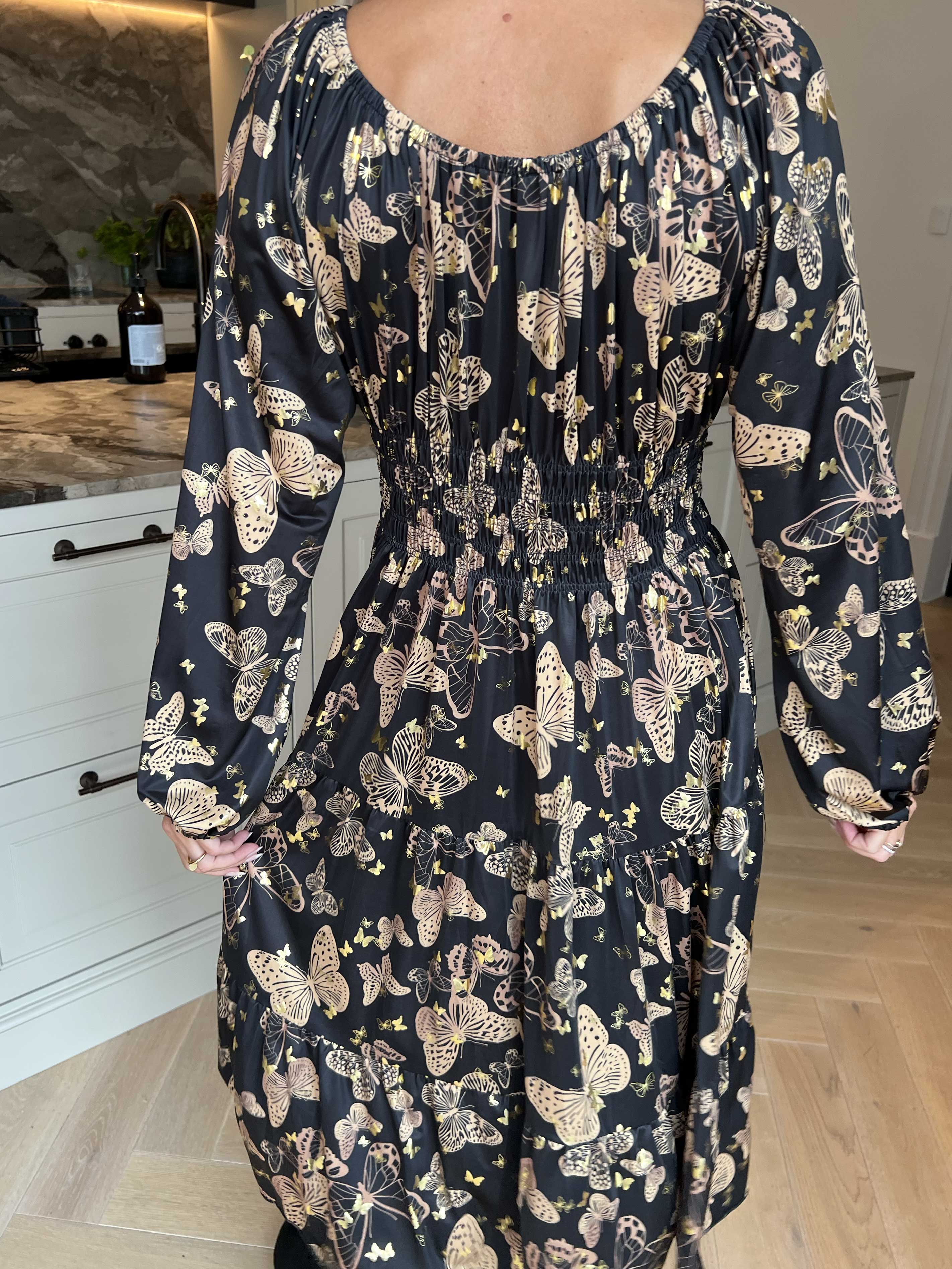 Tea Butterfly L/S - Plus Size klänning med resår i midjan och fjärilstryck