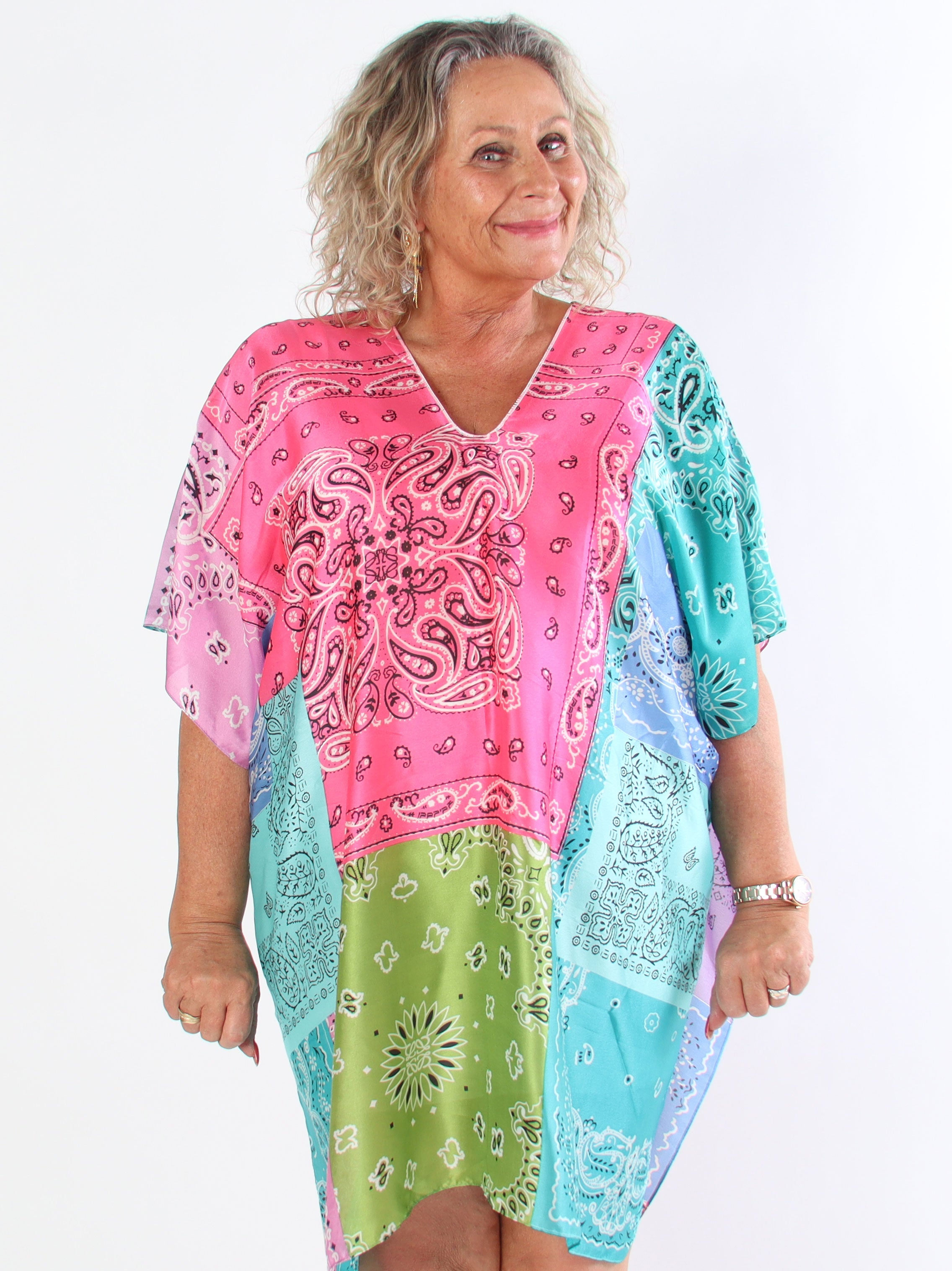 Thora - Mångfärgad plus size-tunika i mjuk viskos och siden