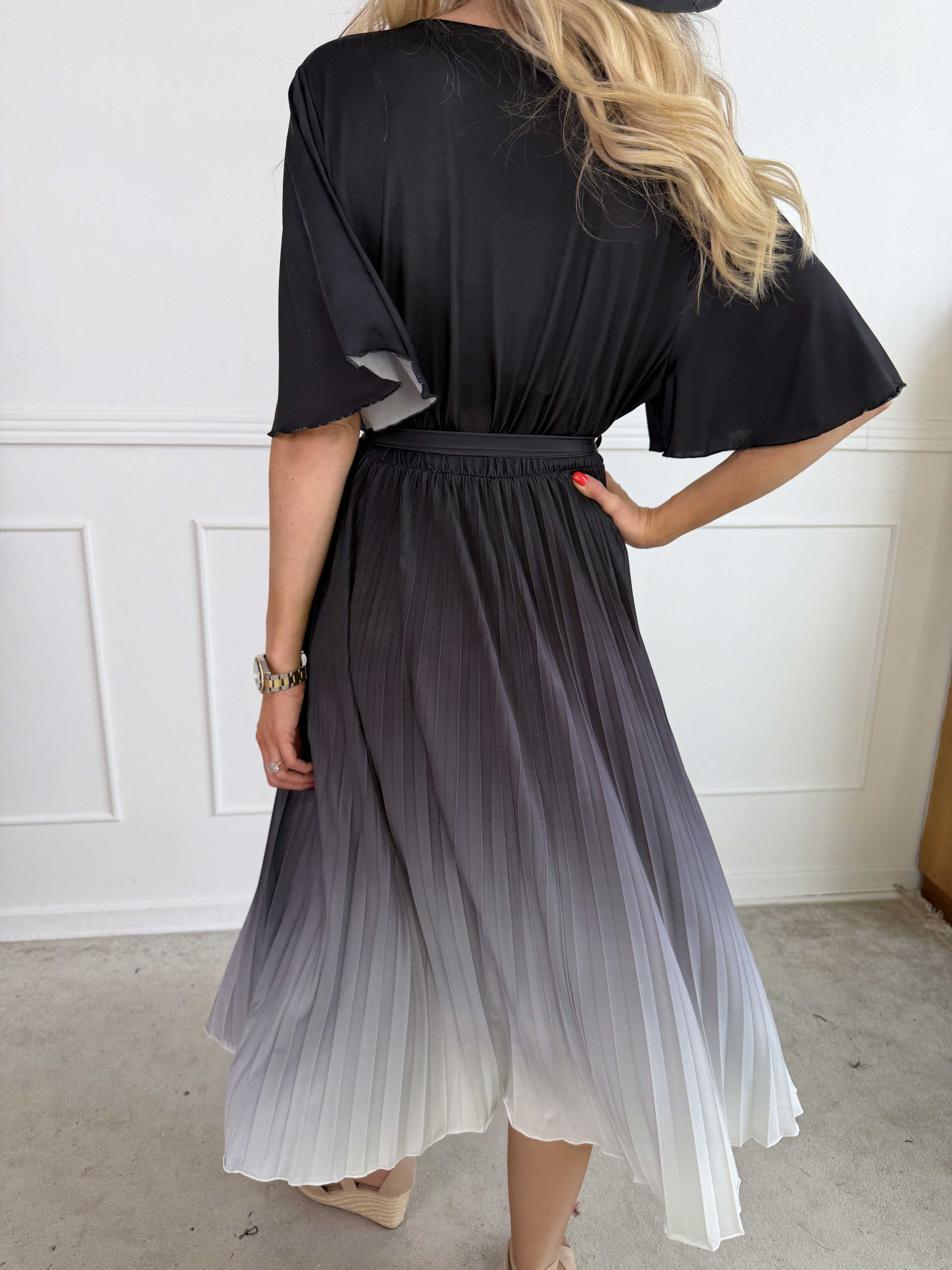 Toledo Fade - Fin elastisk flerfarvet kjole med plisseret skørt