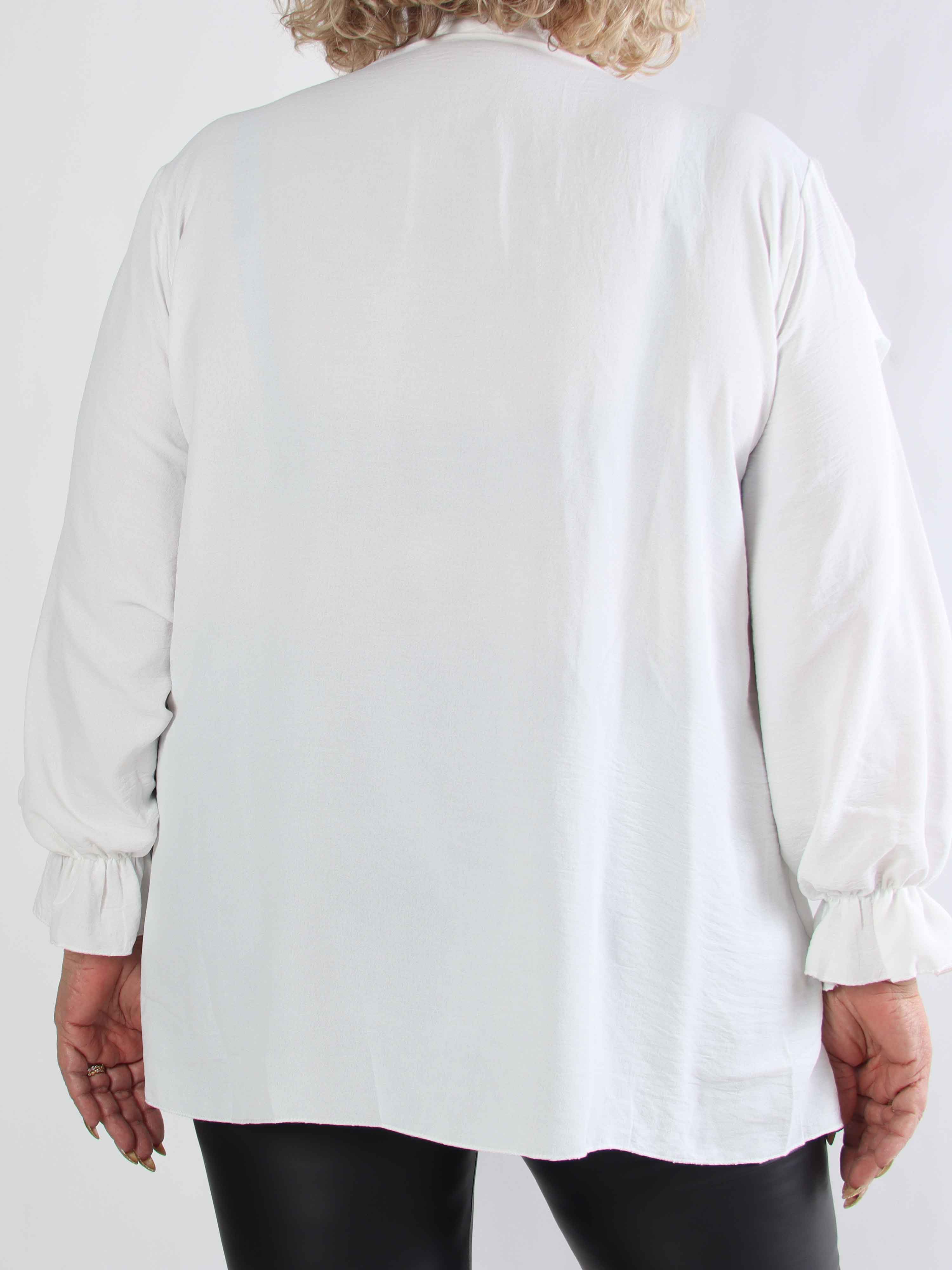 Trudie - Sød plus size skjorte i viskose med fine flæser foran