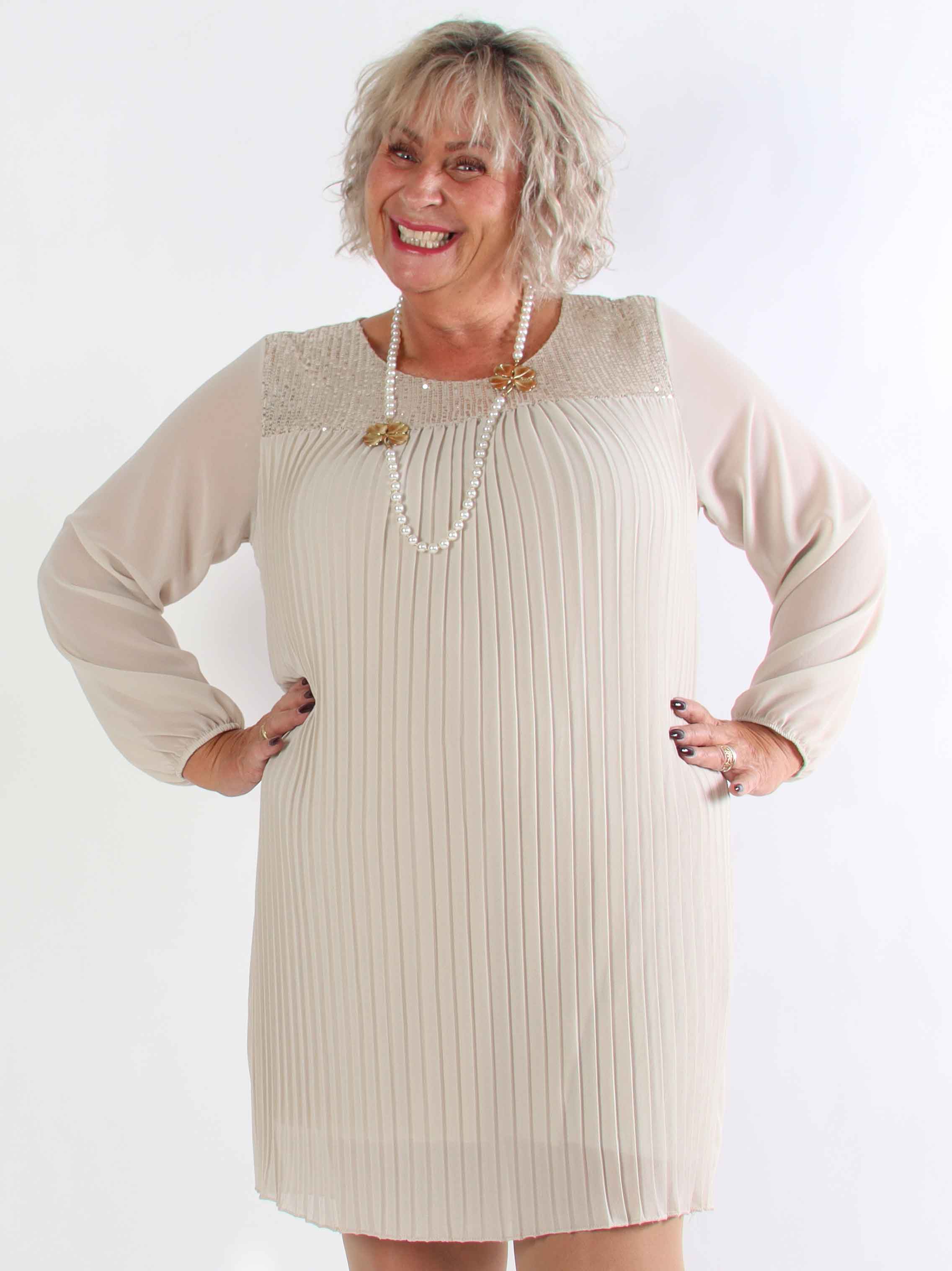 Ulrica - Söt plisserad plus size tunikaklänning med paljetter