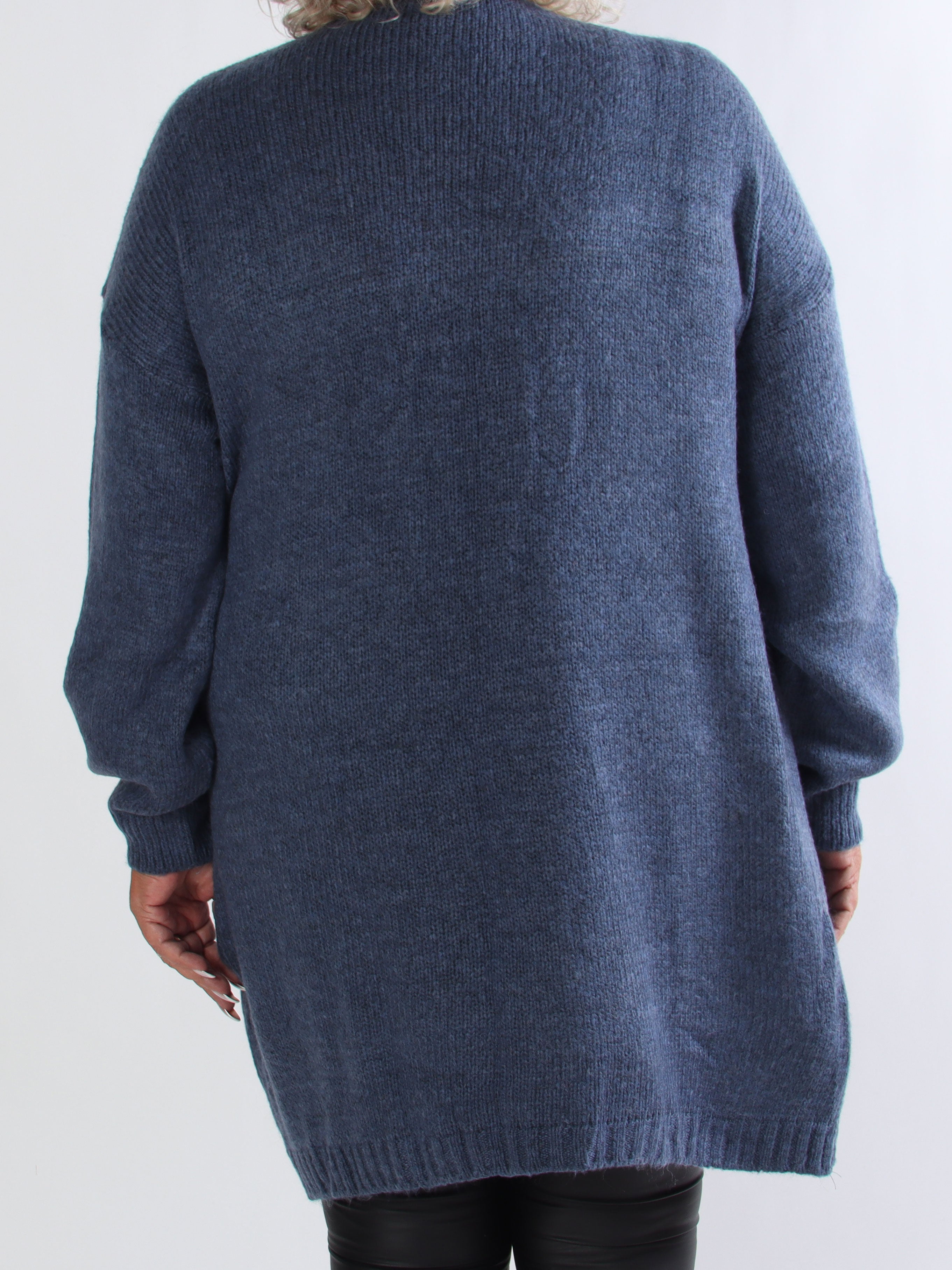 Valentine - Stickad plus size kofta med fickor