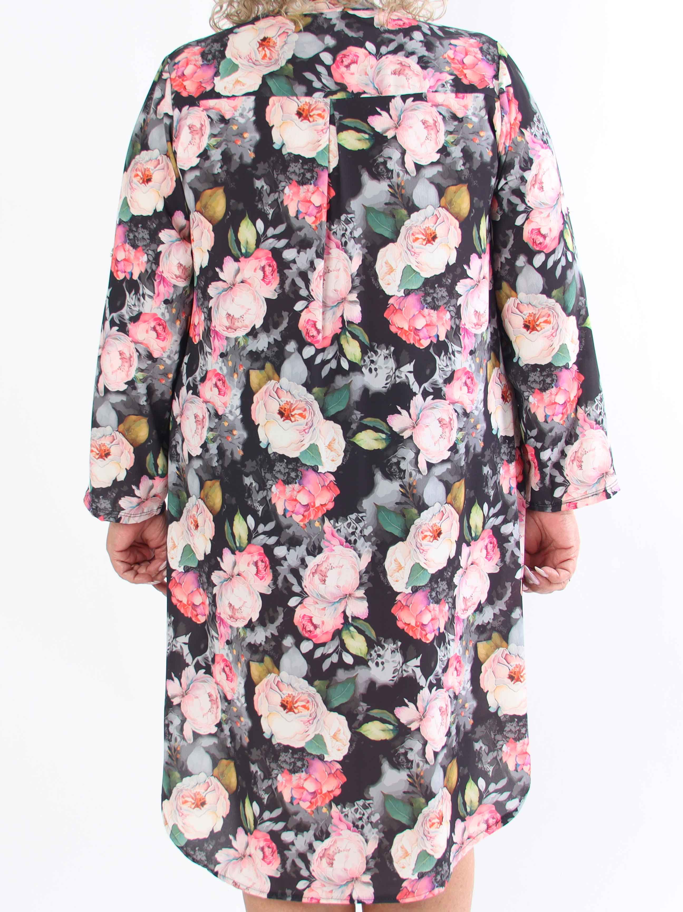 Vanesa Flower Dress - Plus size-klänning i viskos med blommiga motiv