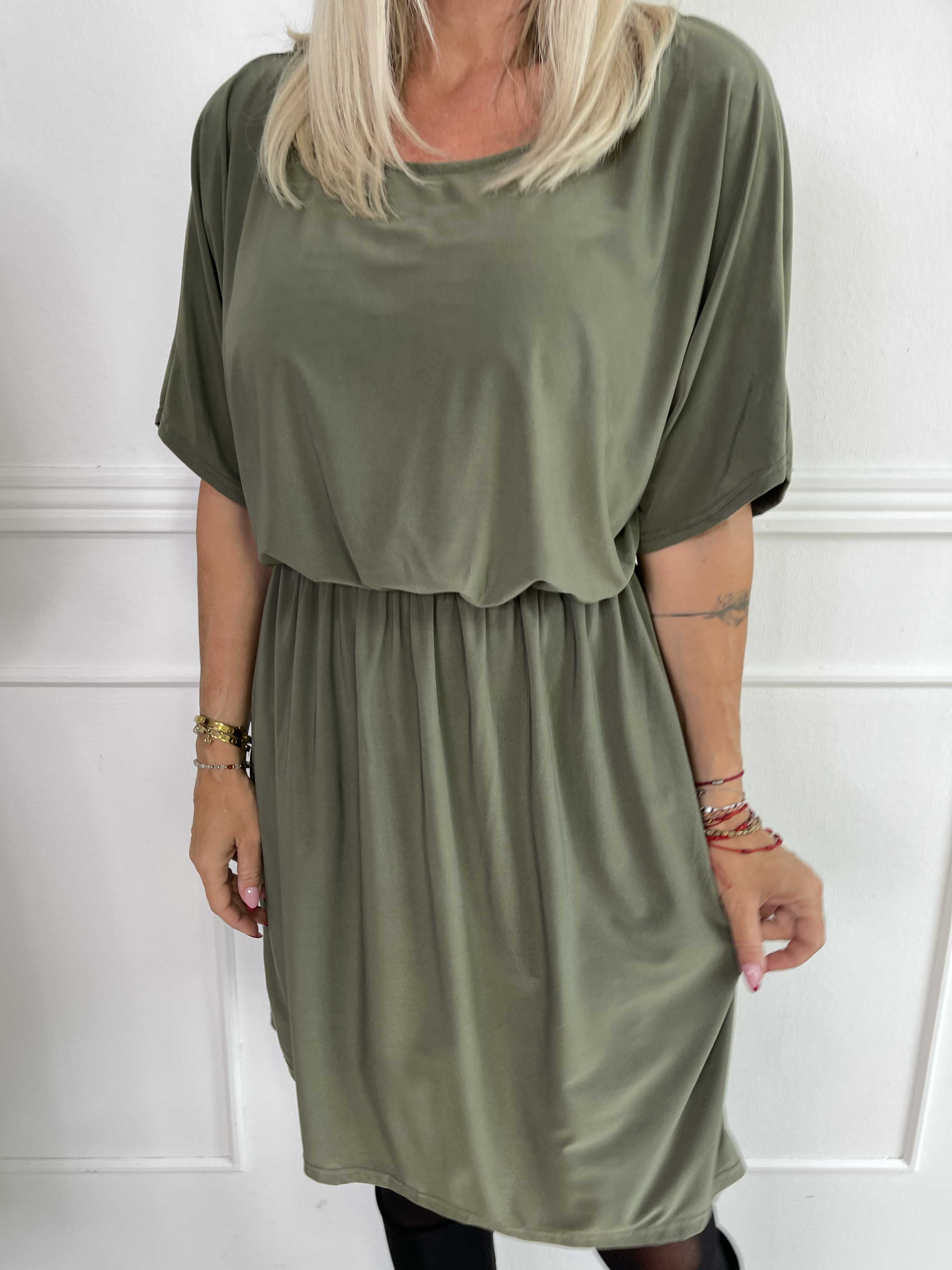 Venus Plain - Elastisk enfärgad klänning med resår i midjan