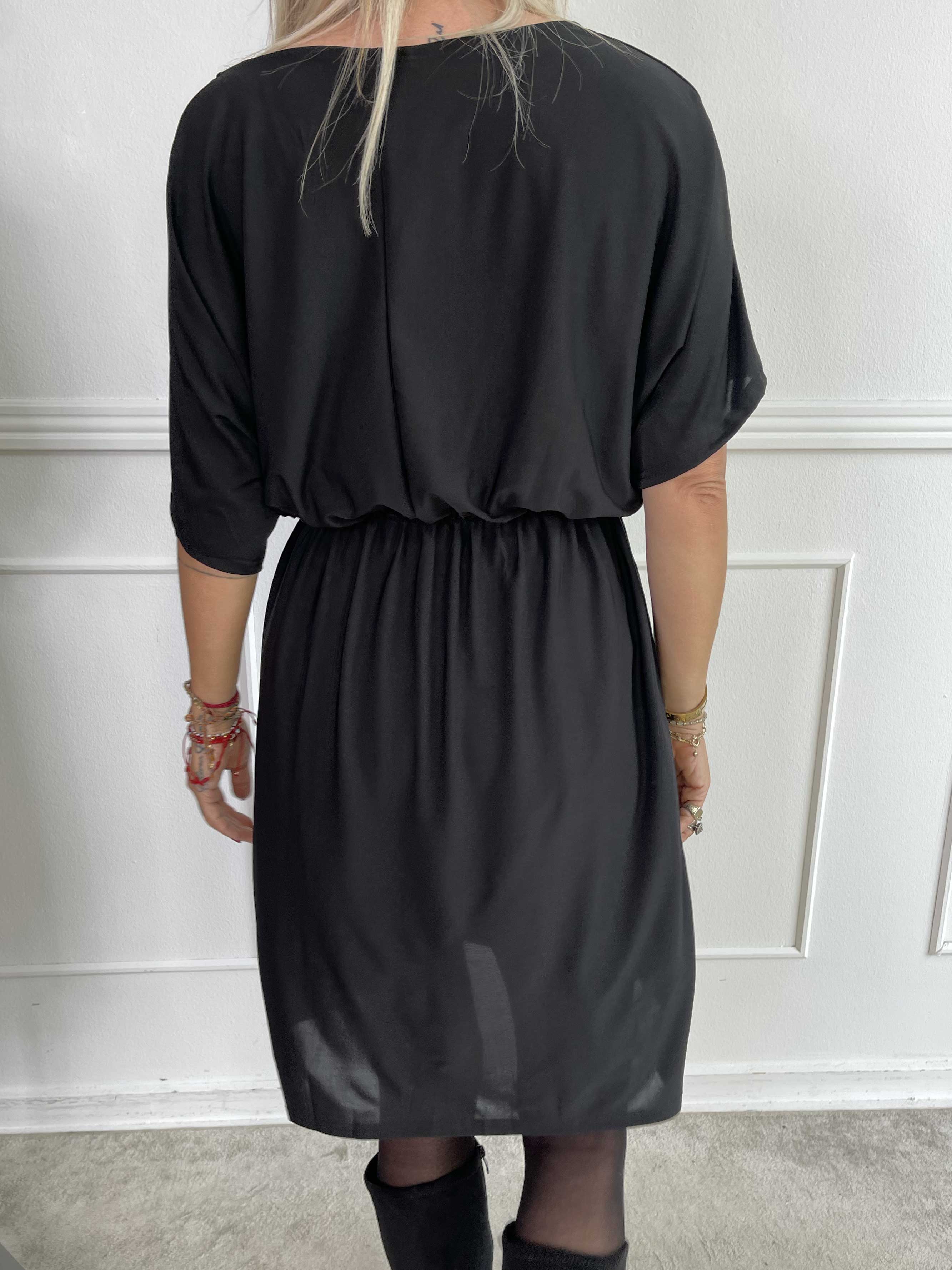 Venus Plain - Elastisk enfärgad klänning med resår i midjan