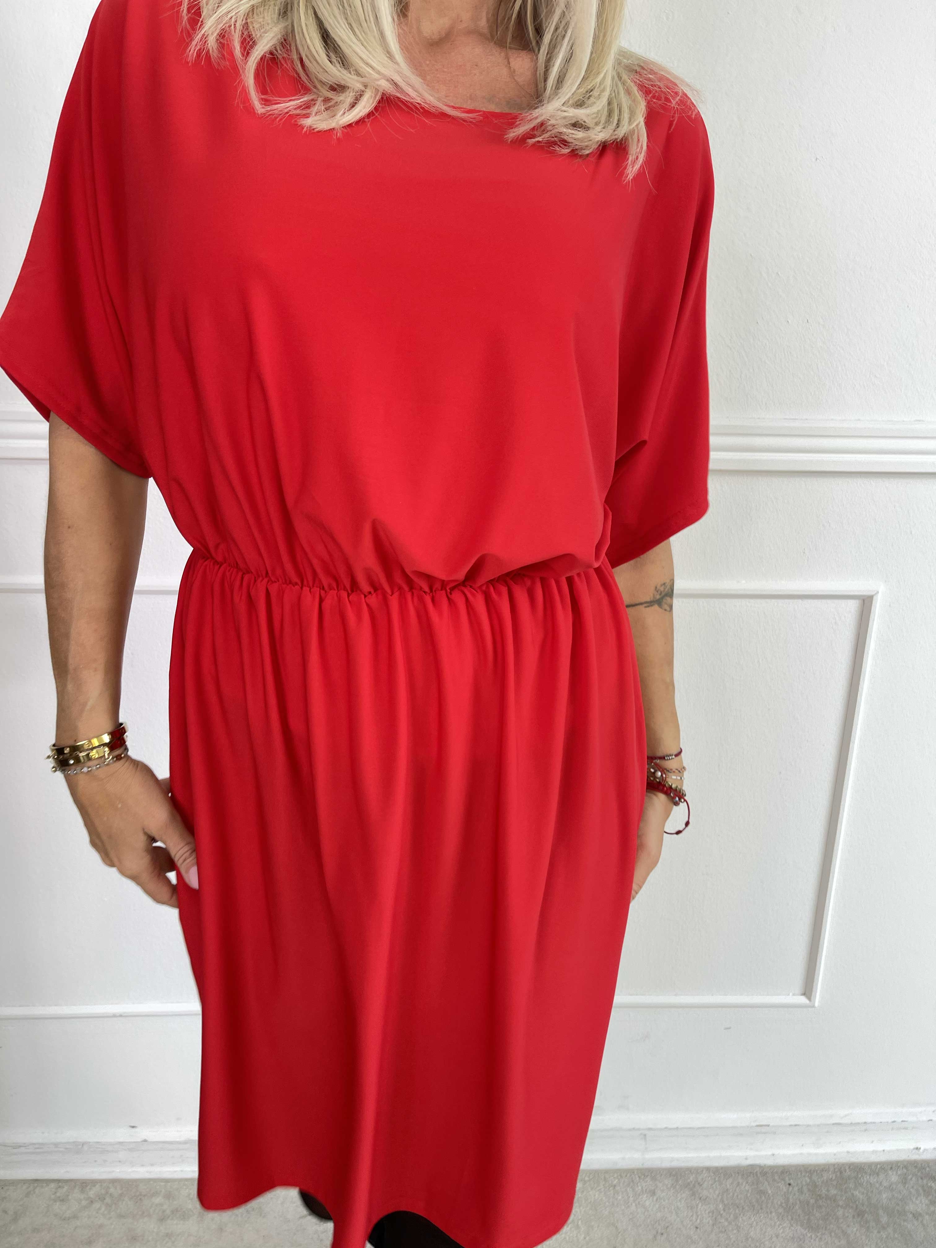 Venus Plain - Elastisk enfärgad klänning med resår i midjan